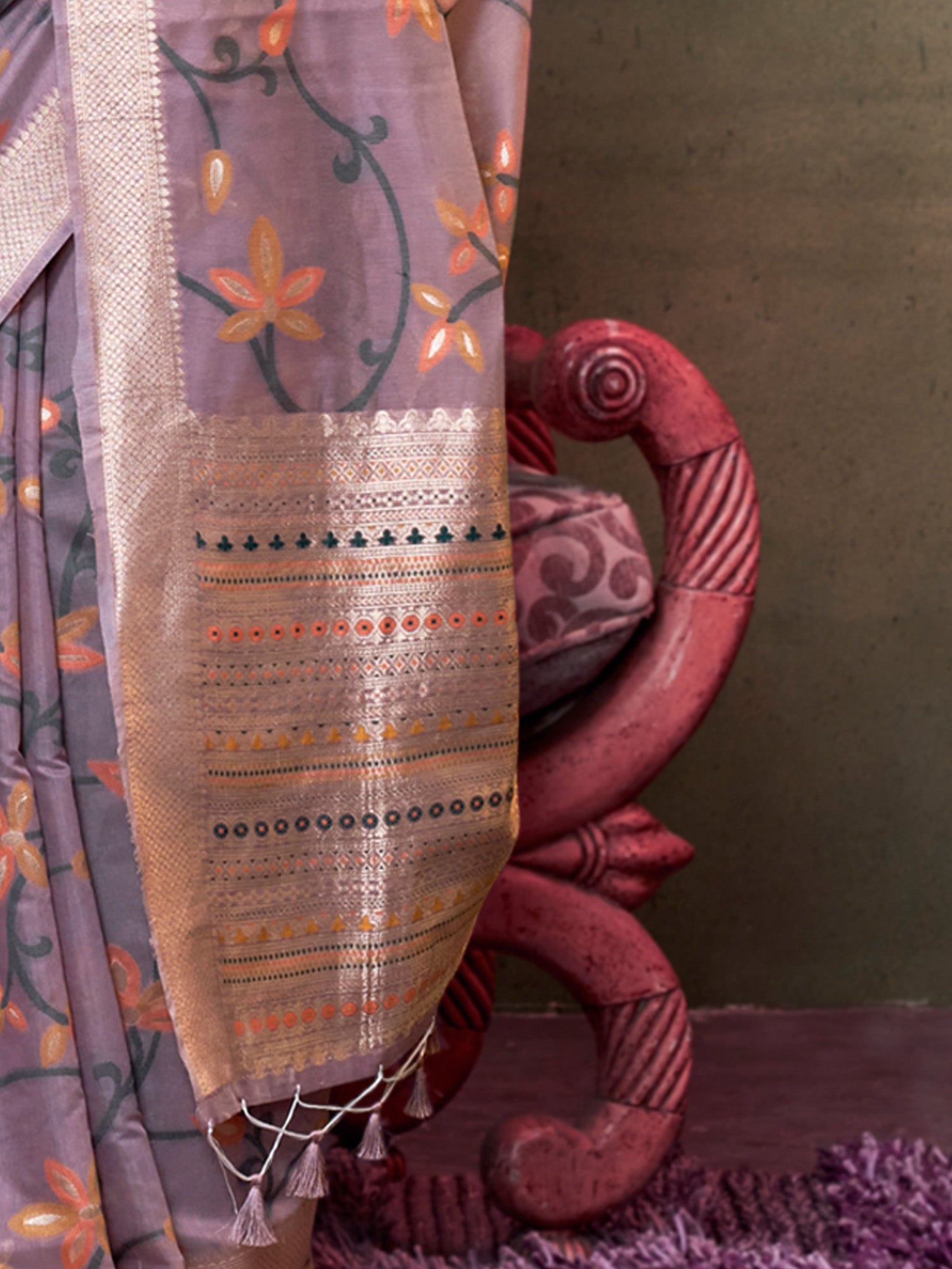 Dusty Lavender Silk Blend Heritage Banarasi Style Zari Woven saree - Ressa