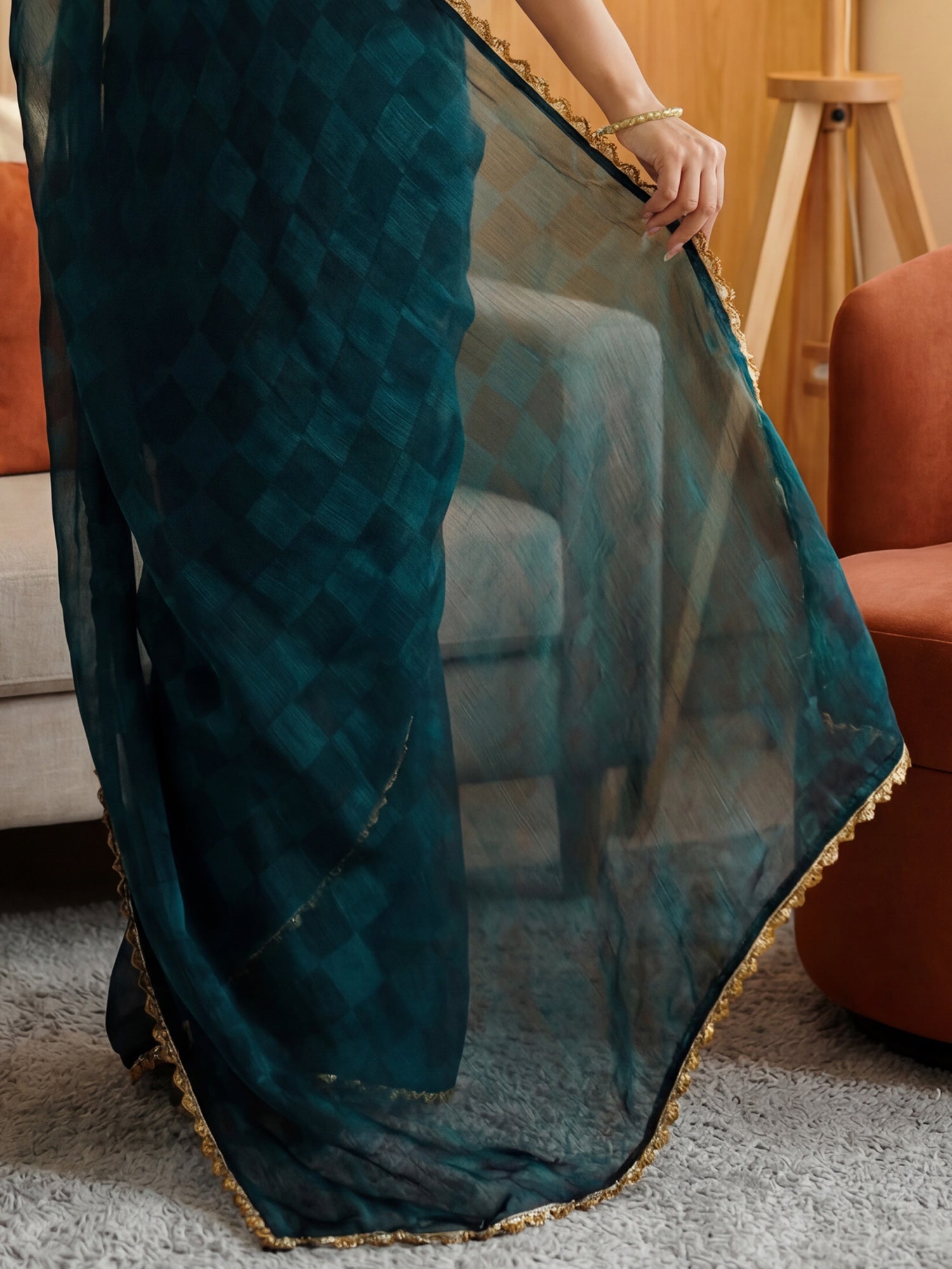Emerald Green Georgette Saree with Zari Lace Border - Ressa