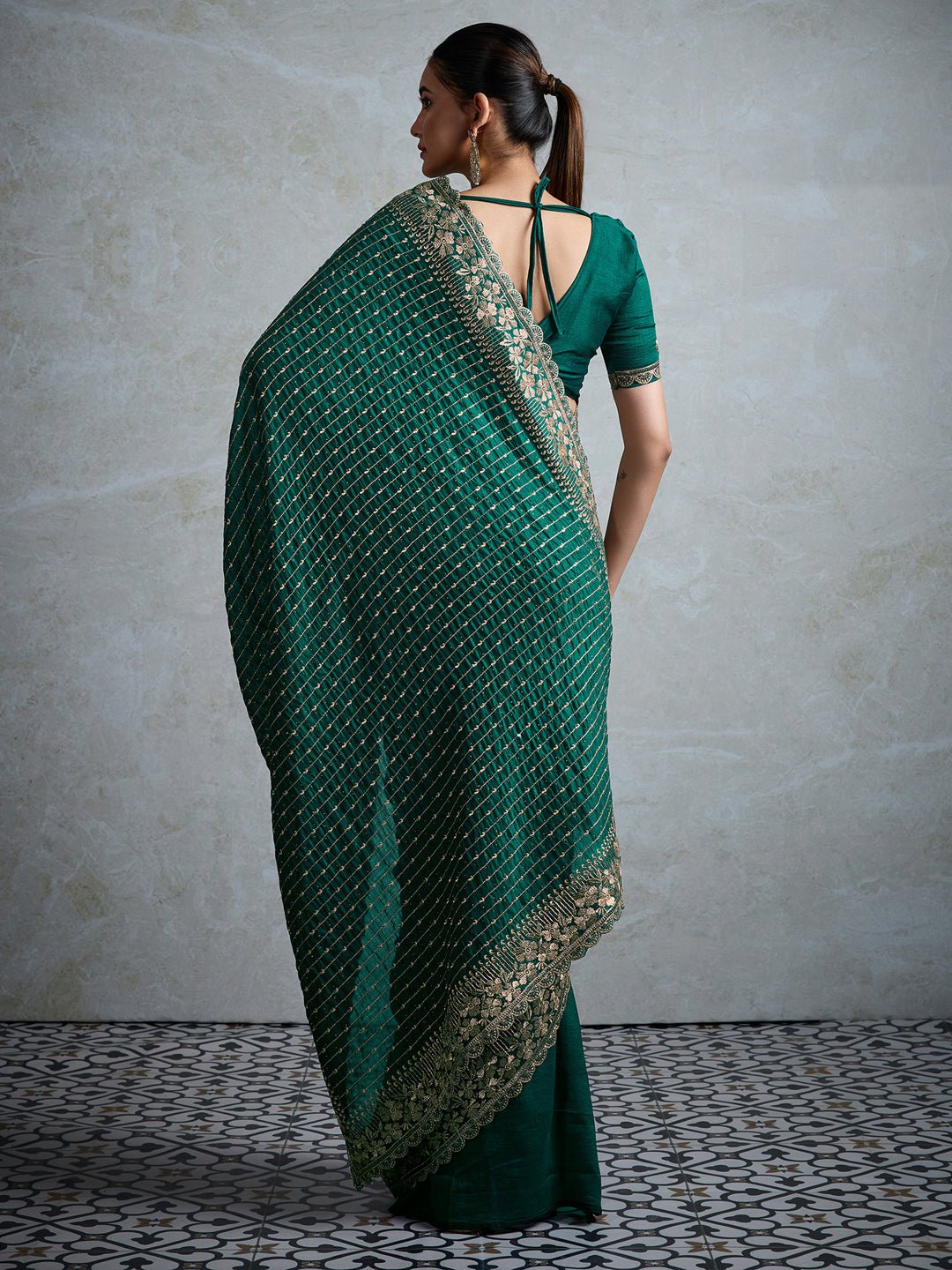 Emerald Green Silk Blend Embroidered Saree - Ressa