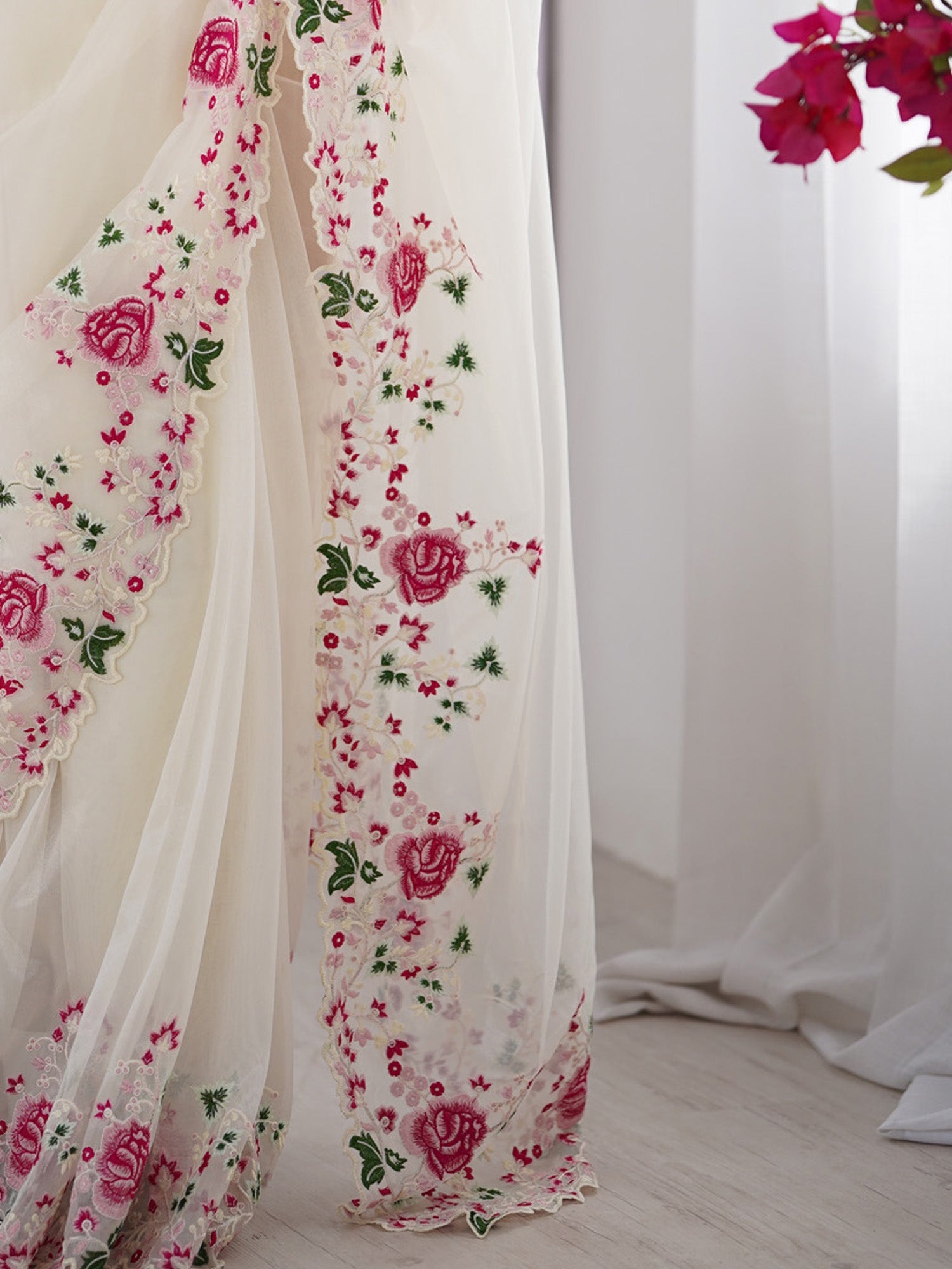 Emroidery Supernet Saree - Ressa