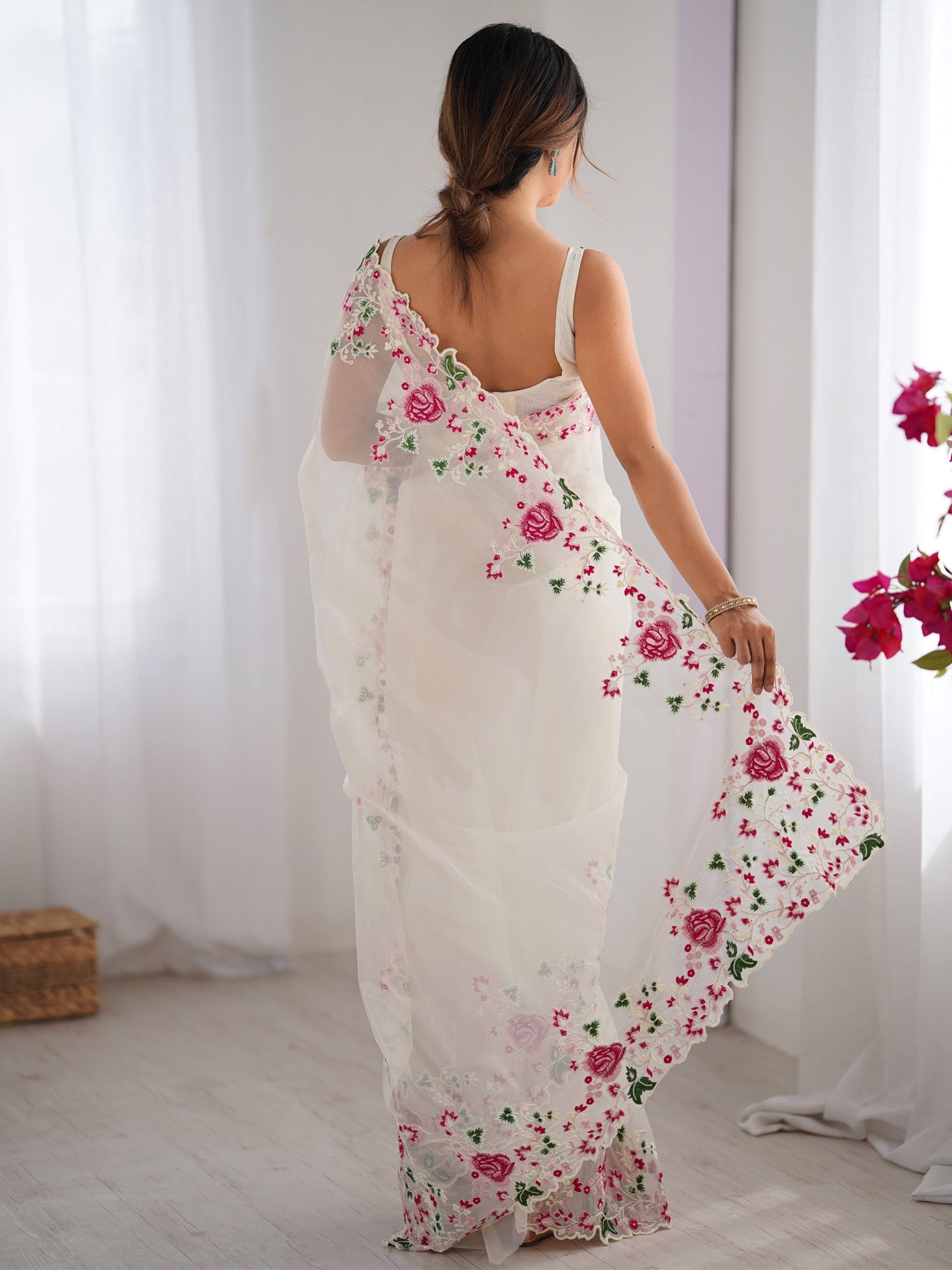 Emroidery Supernet Saree - Ressa