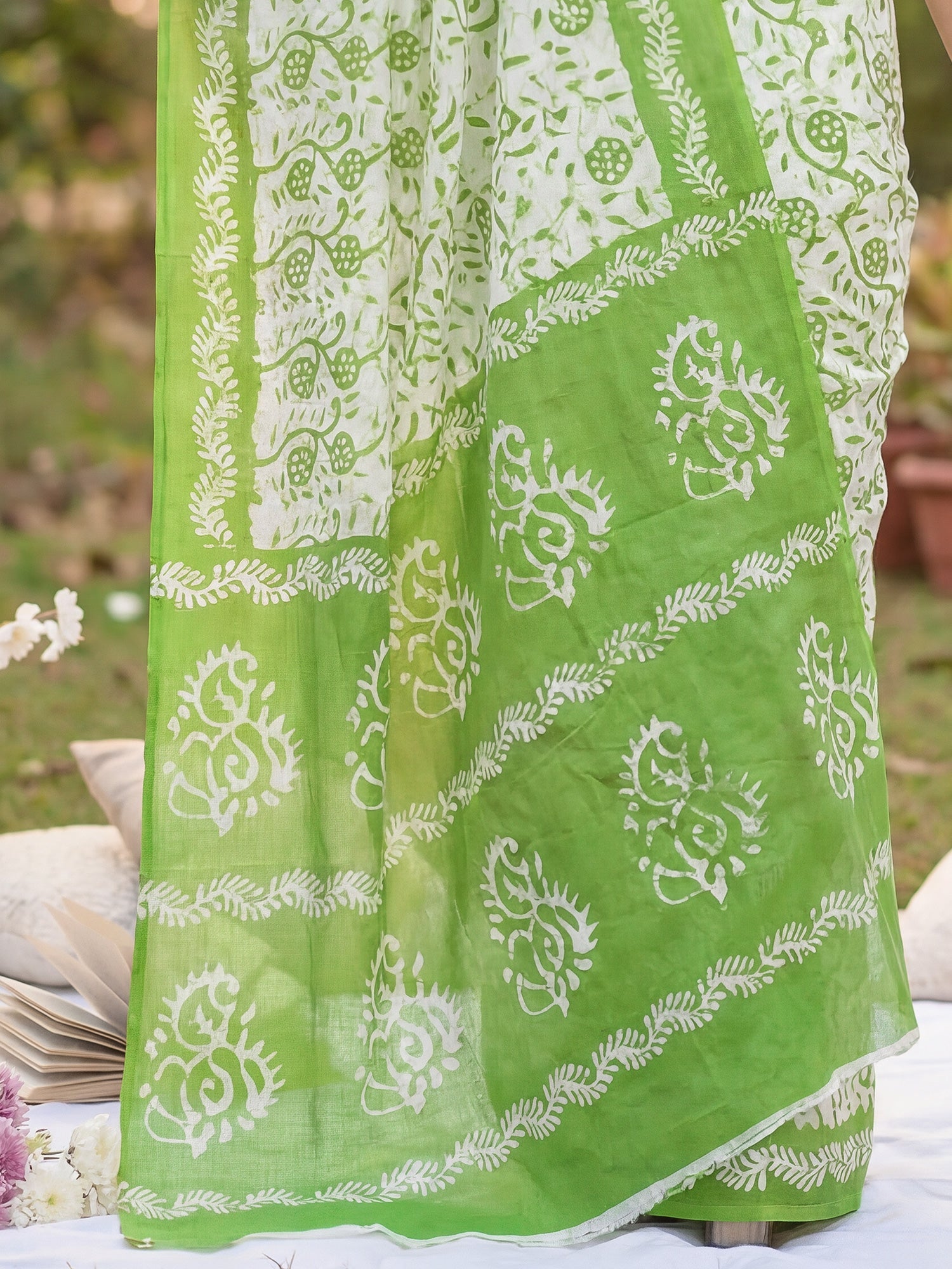 Floral Jaal Print Cotton Mulmul Saree - Ressa