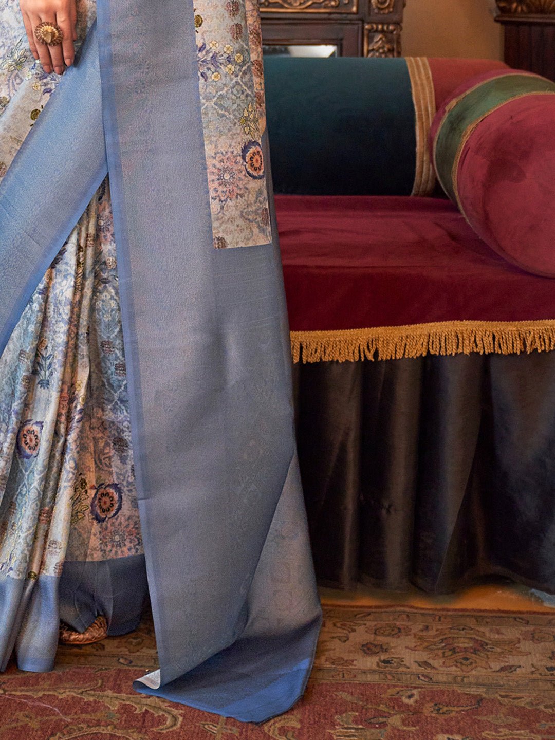 Floral Print Zari Woven Border saree - Ressa