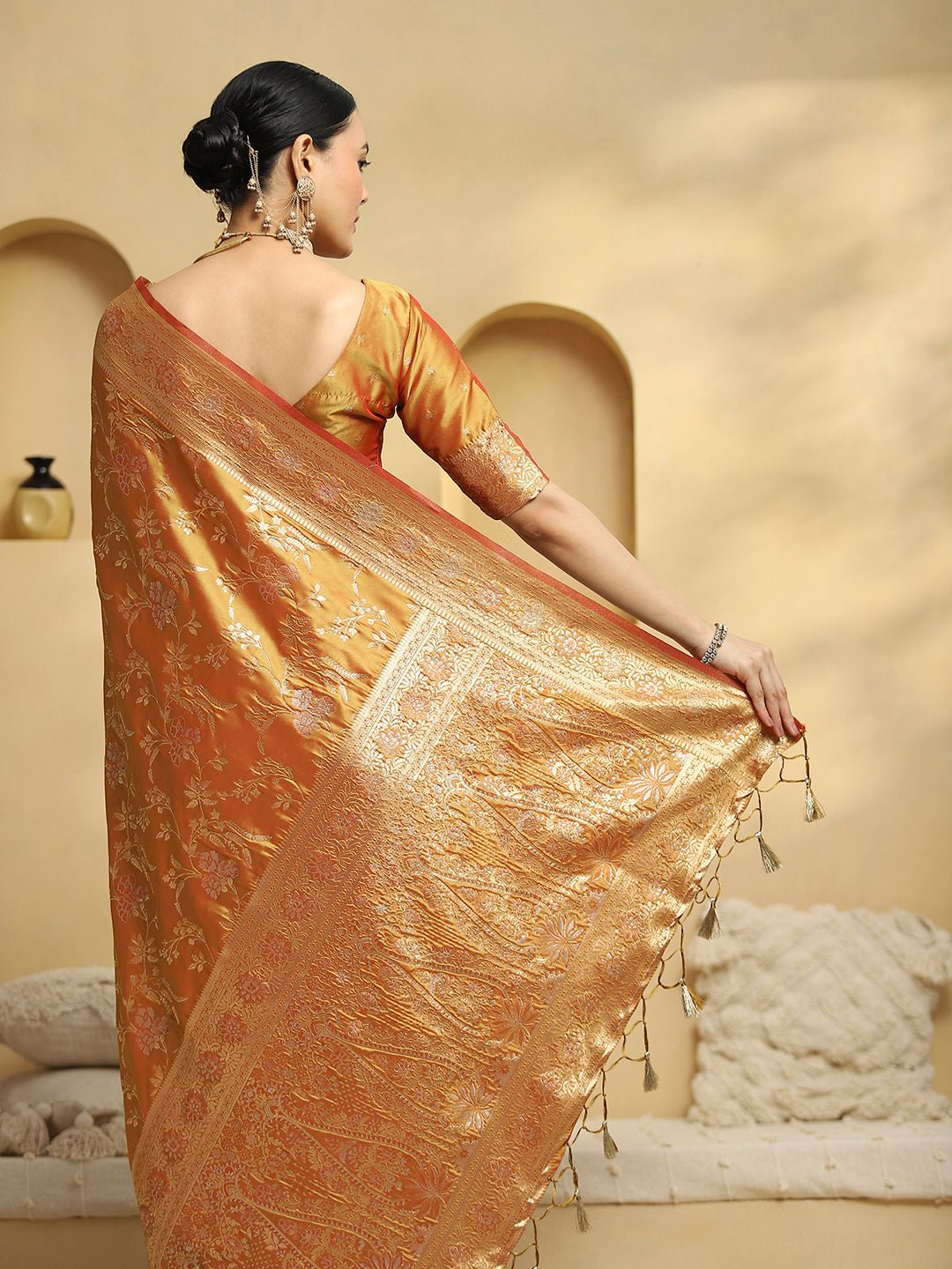 Gold Banarasi Silk with Zari Woven Floral Saree - Ressa
