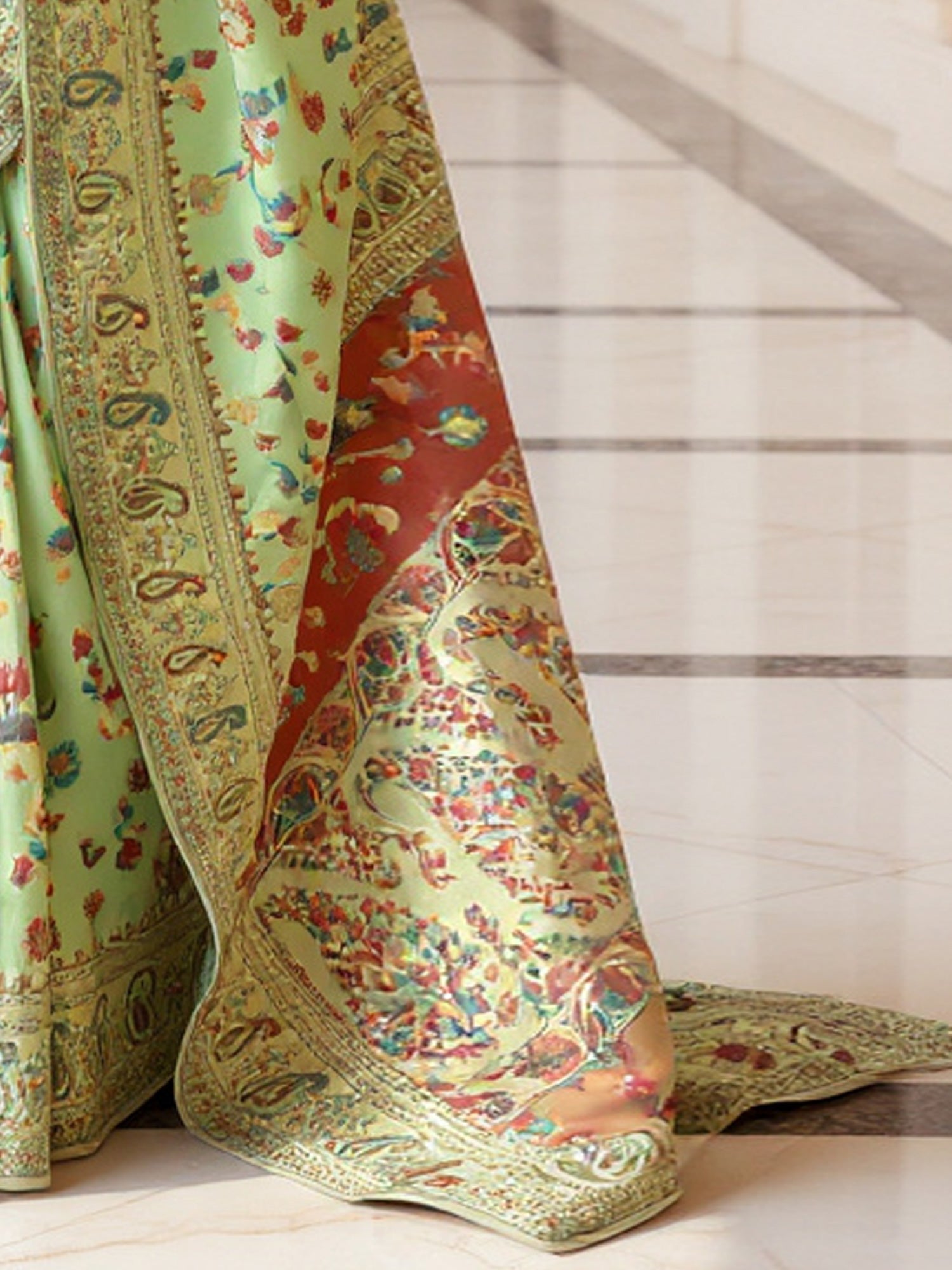 Green Kashmiri Silk Saree with Flower Motif - Ressa