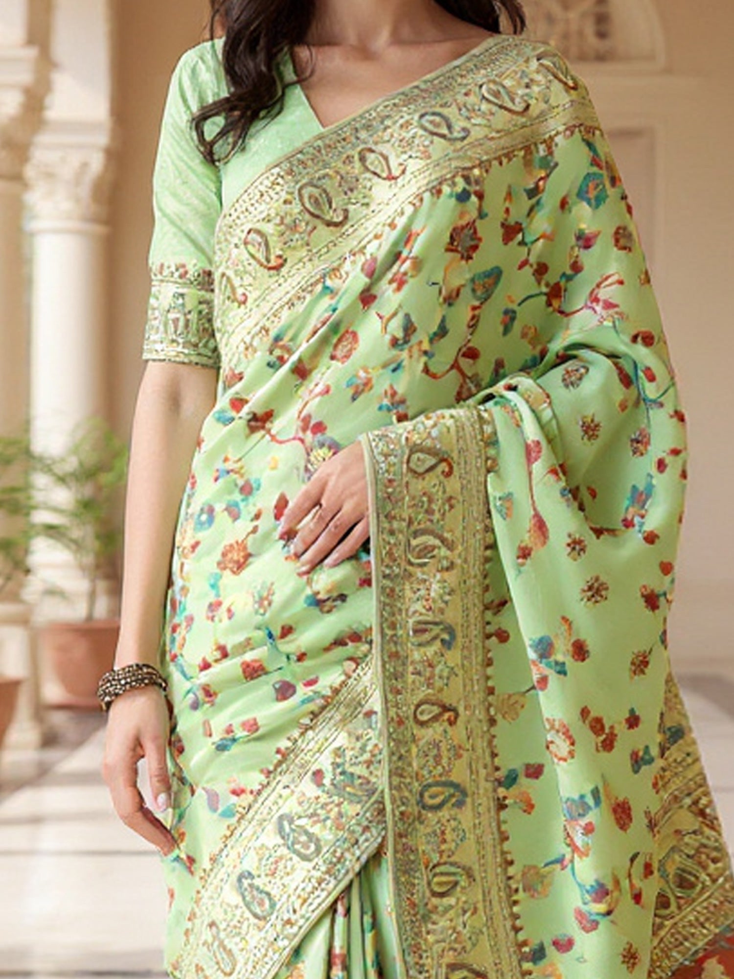 Green Kashmiri Silk Saree with Flower Motif - Ressa