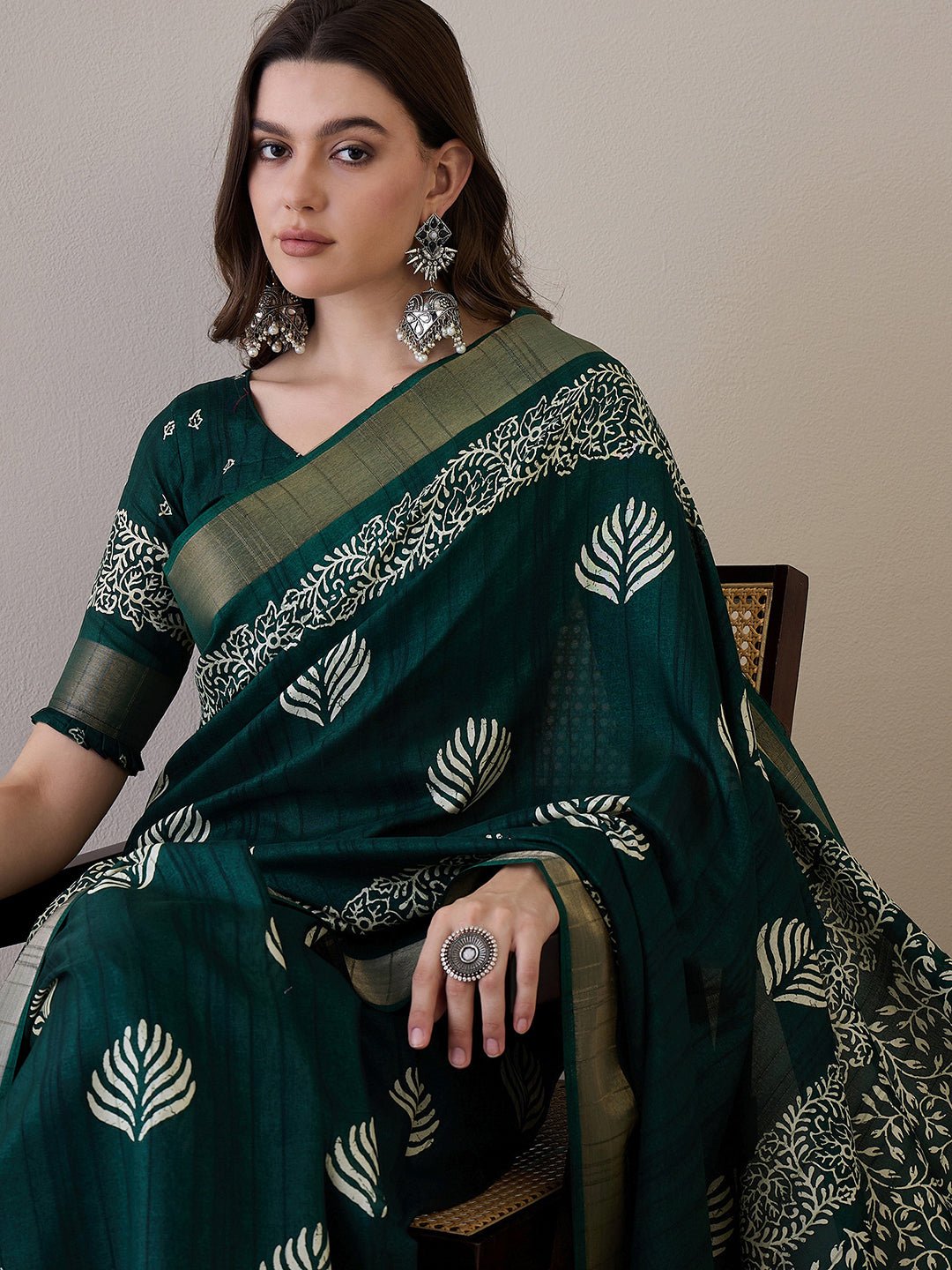 Green Silk Blend Batik Printed Saree - Ressa