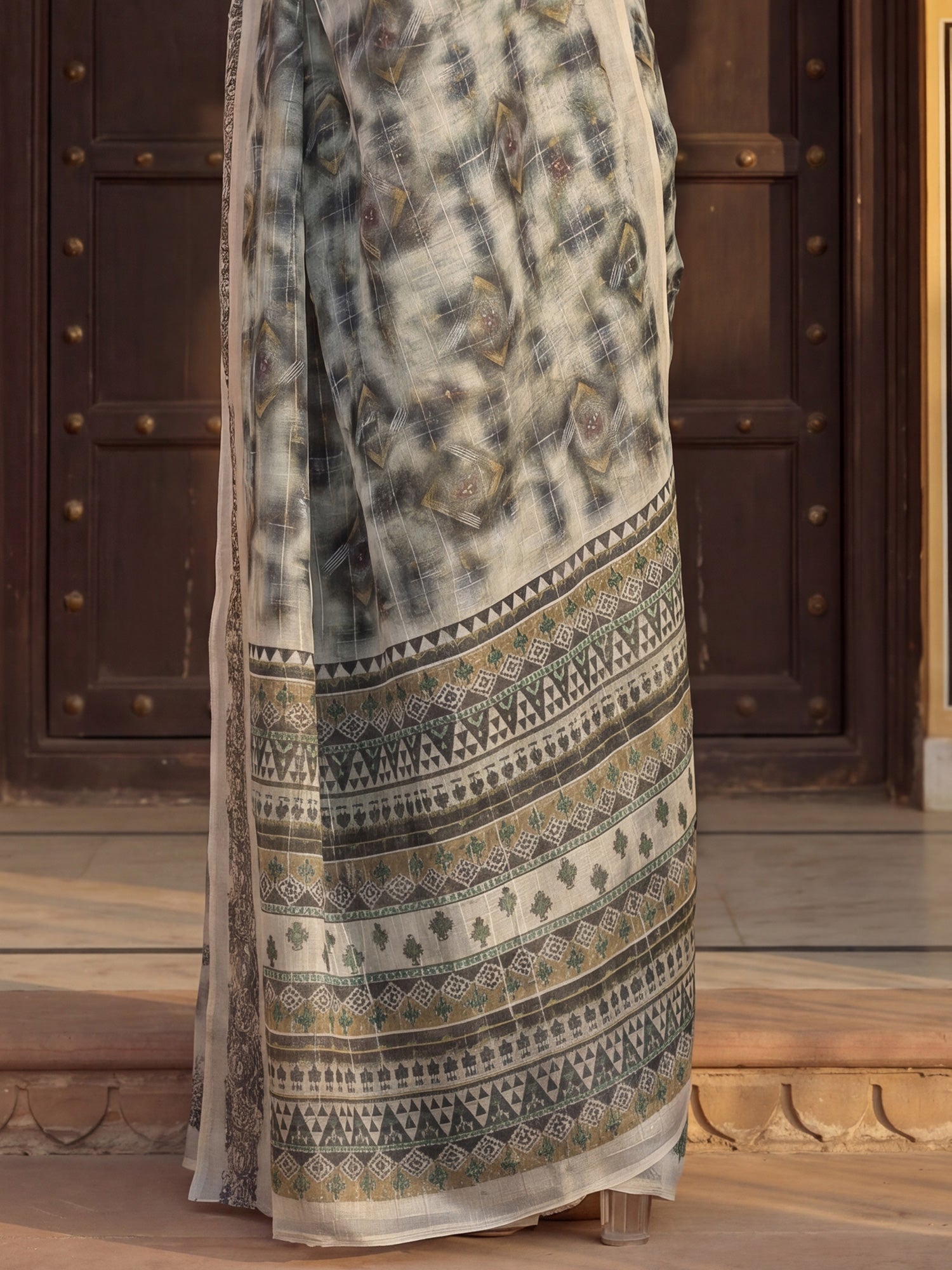 Grey and Off-White Shibori Printed Saree - Ressa