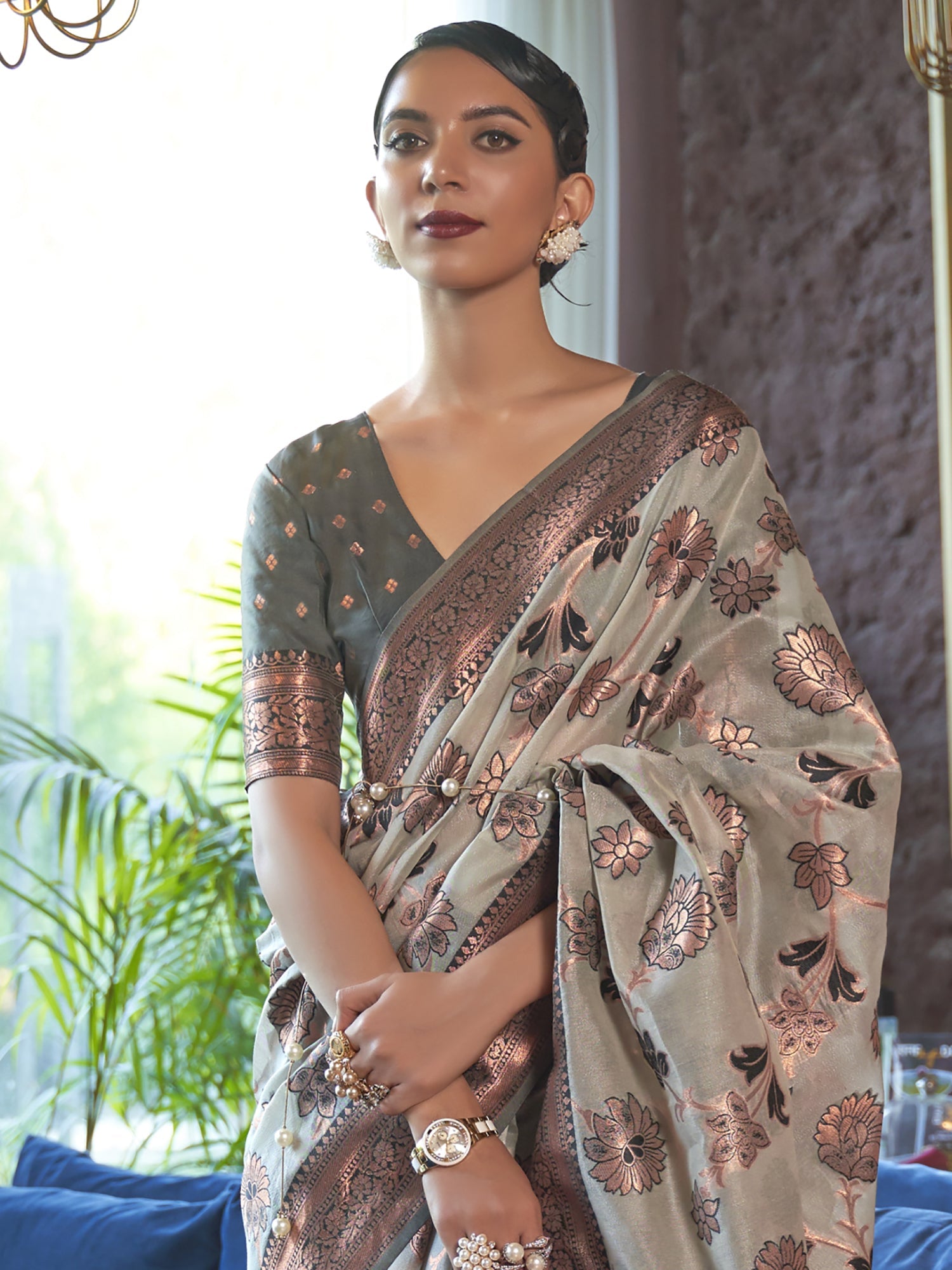 Grey Banarasi Silk Blend saree - Ressa