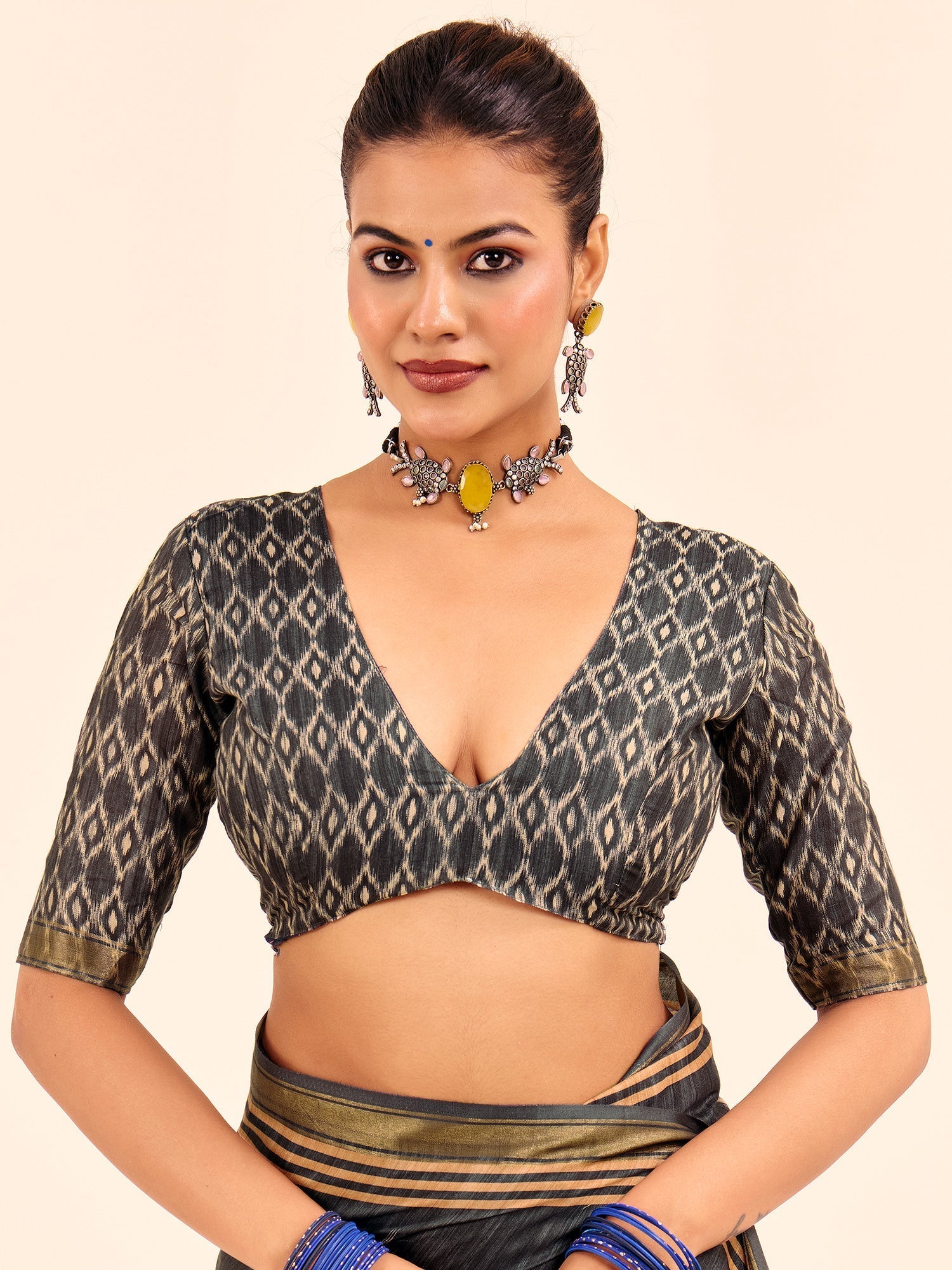 Grey Ikat Silk Saree with Scenic Digital Print Pallu - Ressa