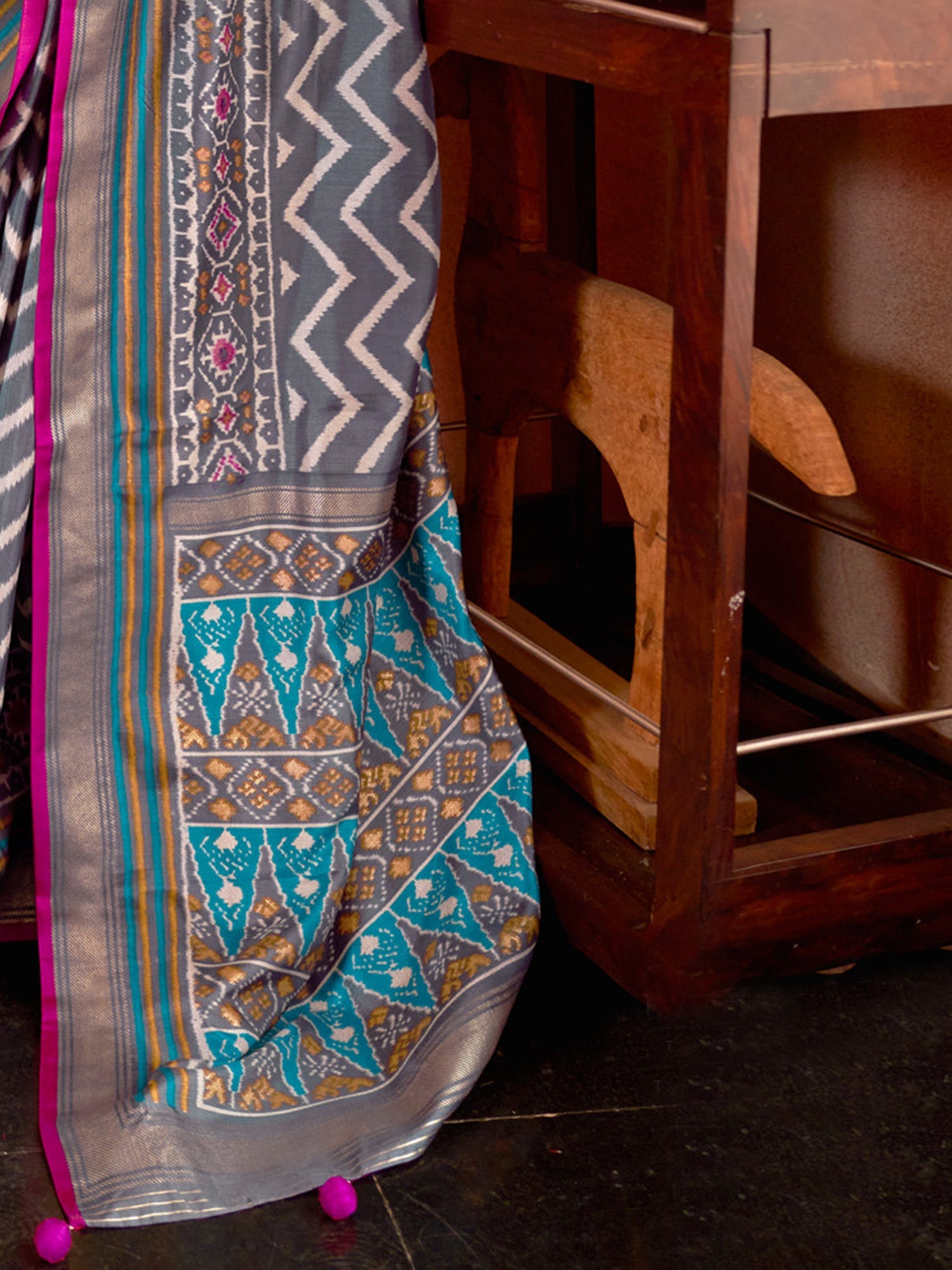 Grey & Pink Patola Silk Leheriya Woven Design Zari Border Blouse Saree - Ressa