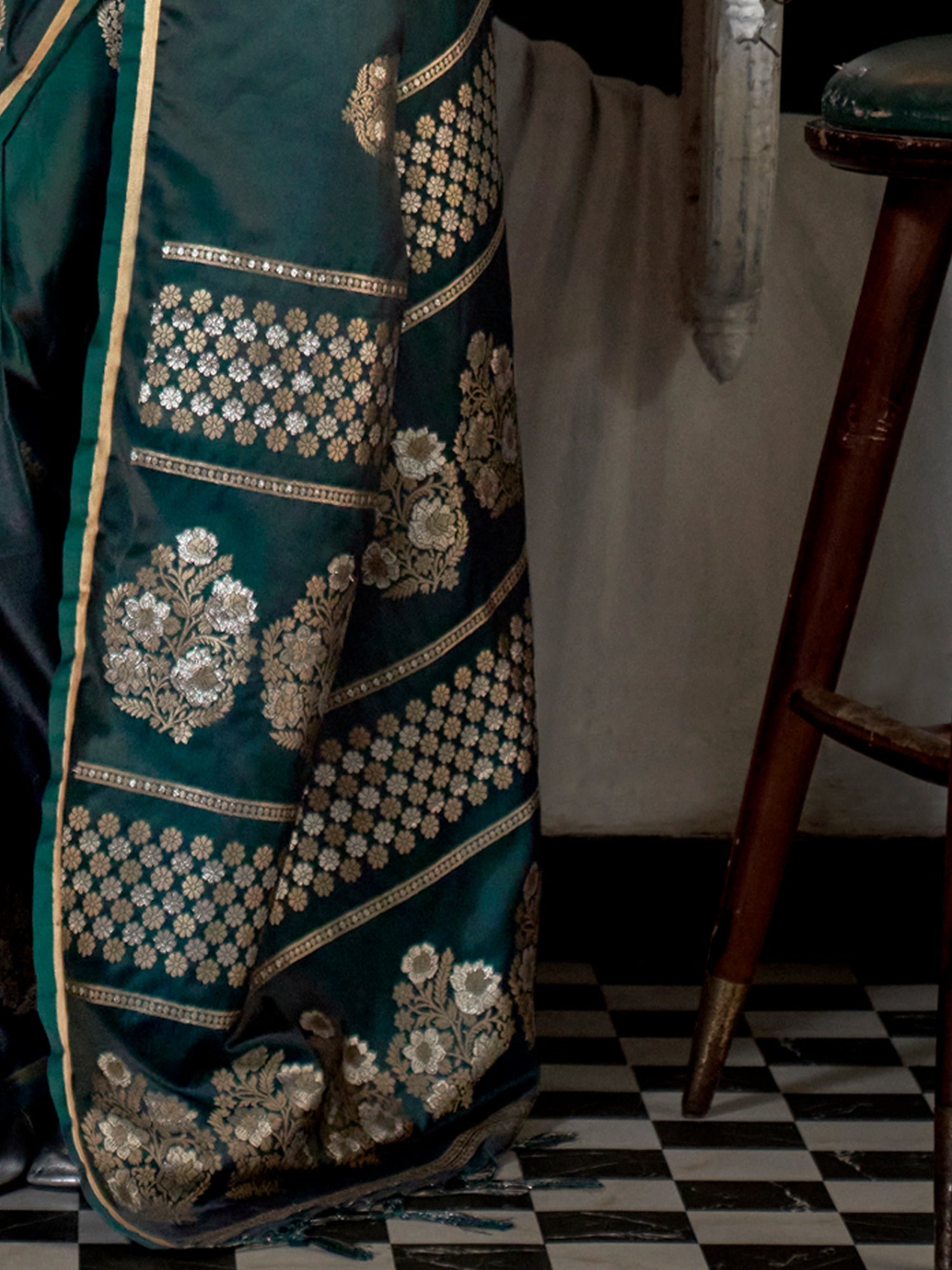 Heritage Dark Green Banarasi Silk Blend Saree - Ressa