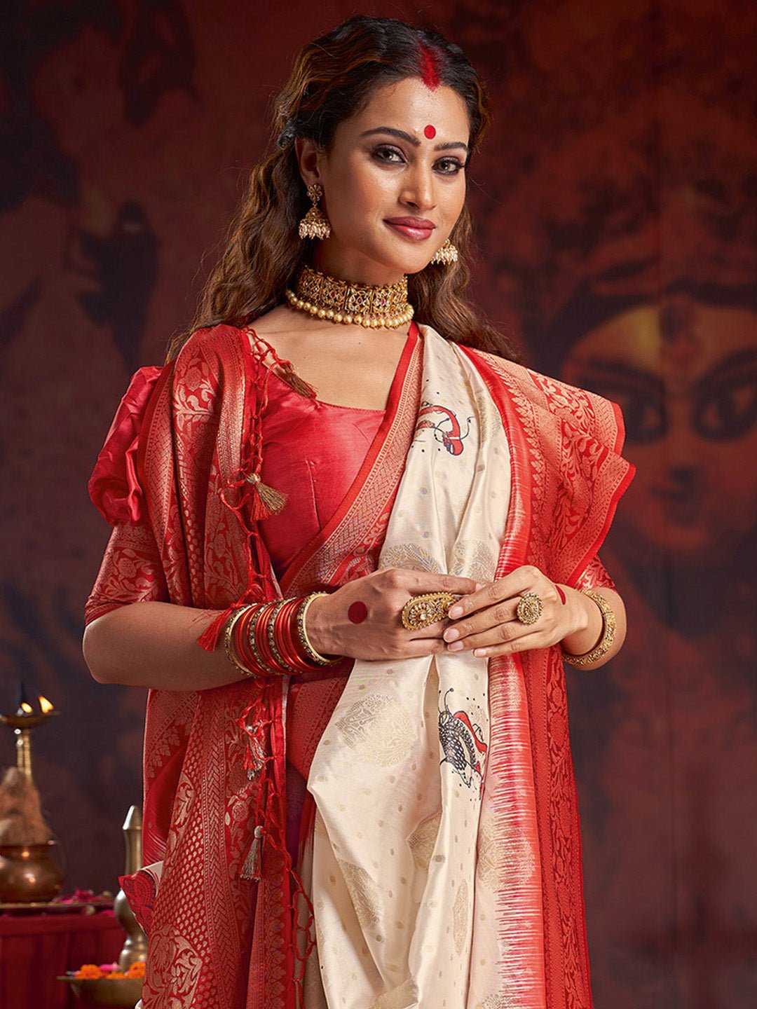 Heritage Off-White and Red Banarasi Silk Blend Saree - Ressa