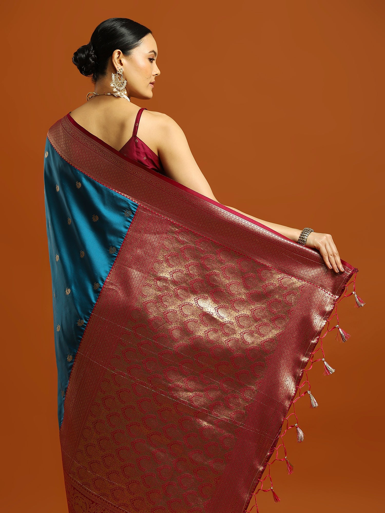 Heritage Teal and Mazenta Banarasi Silk Blend Saree - Ressa