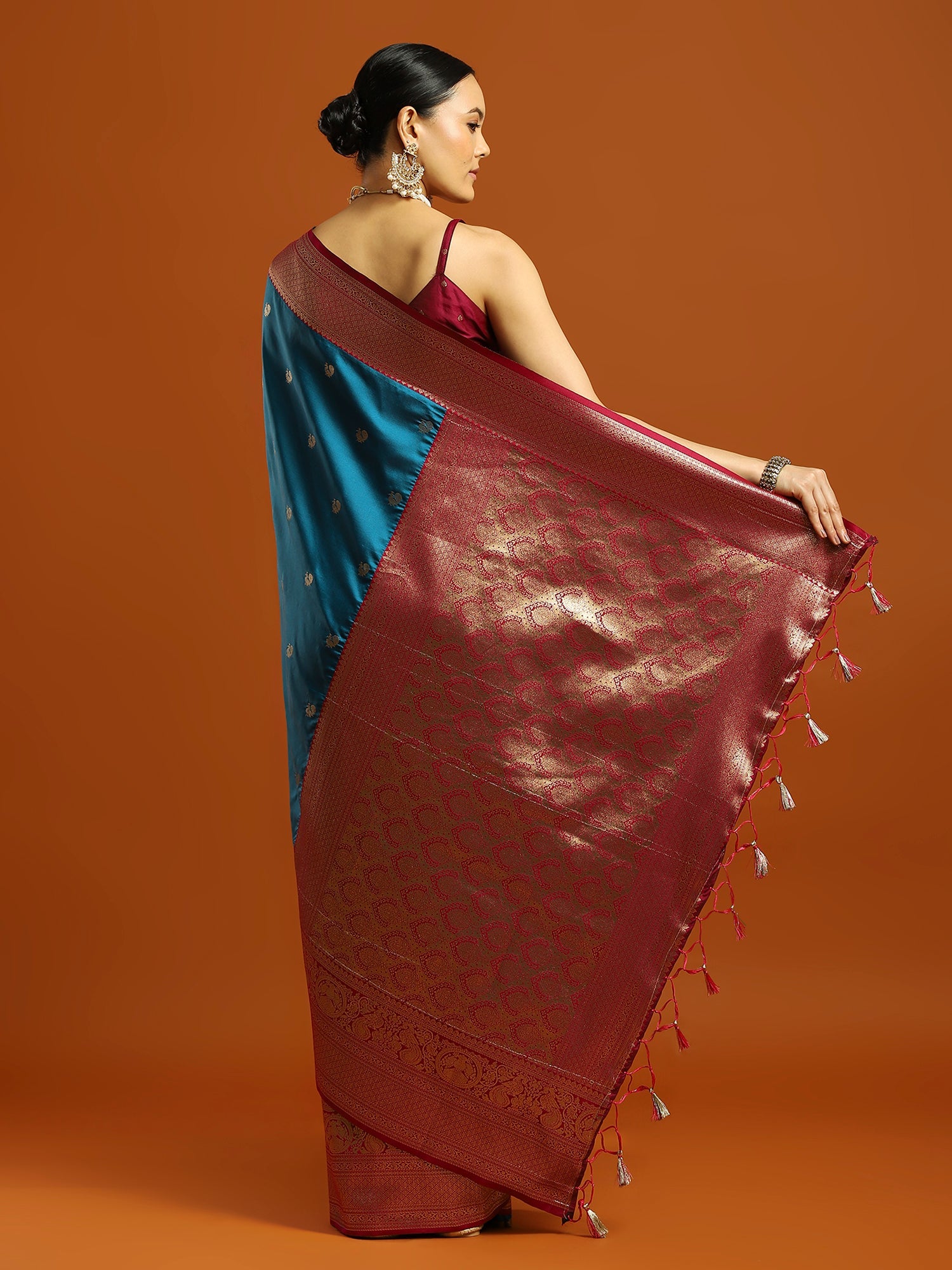 Heritage Teal and Mazenta Banarasi Silk Blend Saree - Ressa