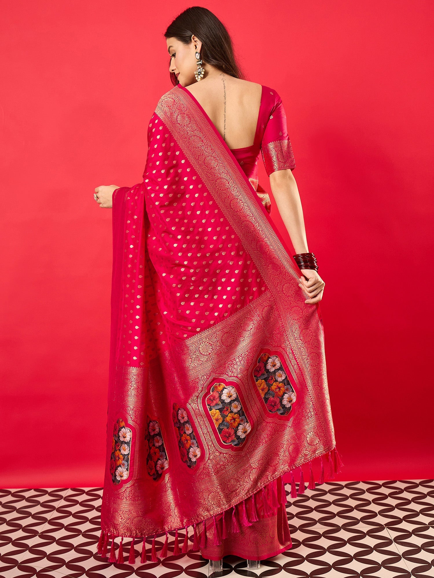 Hot Pink Silk Banarasi Style Zari Woven Saree - Ressa
