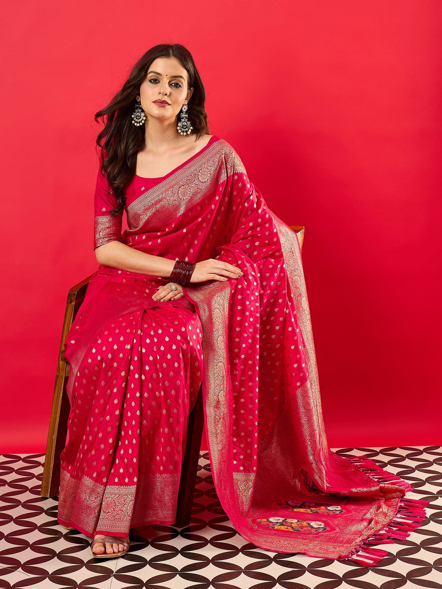 Hot Pink Silk Banarasi Style Zari Woven Saree - Ressa