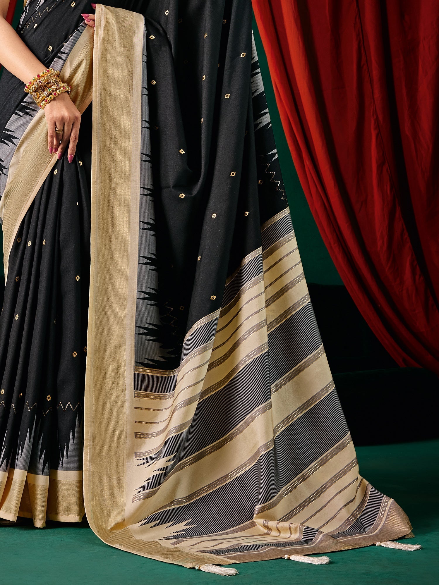 Ikkat Silk Saree in Black with Beige Border - Ressa
