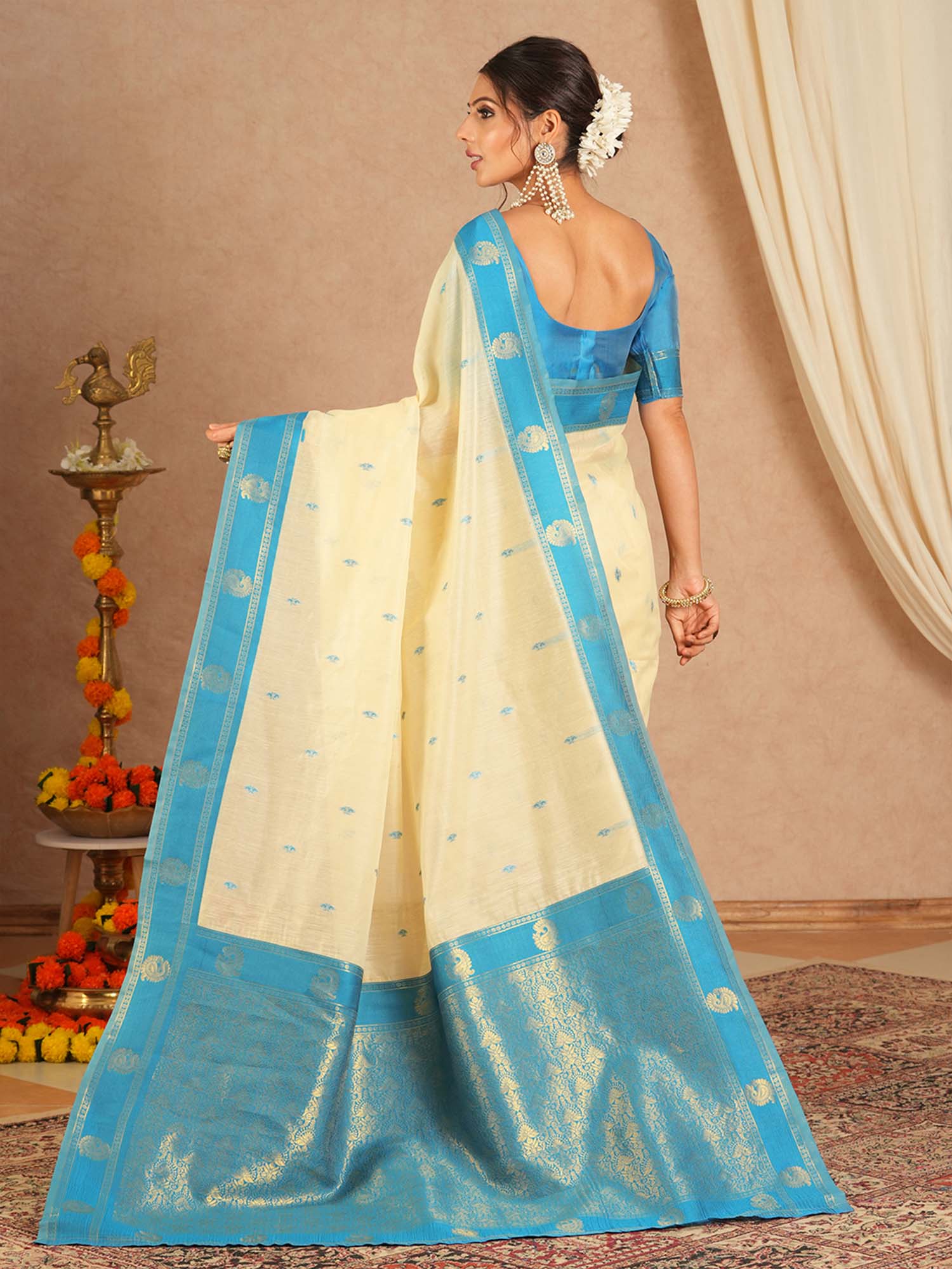 Ivory Cream Kanjivaram Pure Silk Saree - Ressa