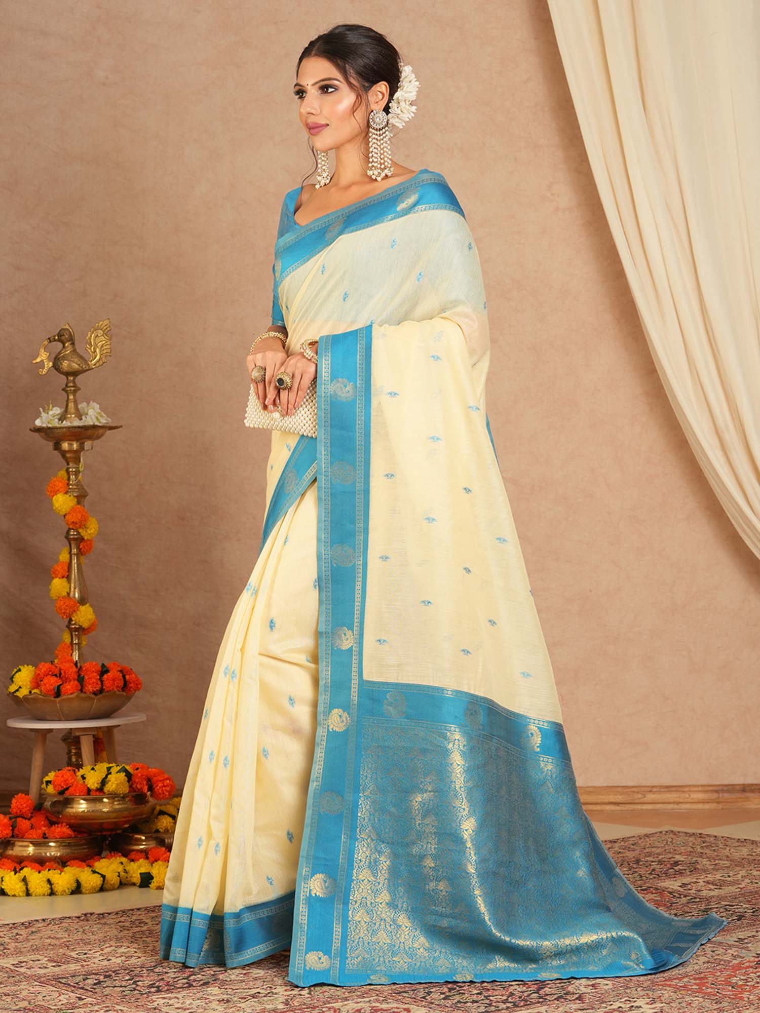 Ivory Cream Kanjivaram Pure Silk Saree - Ressa