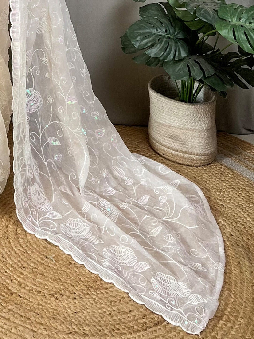 Ivory Georgette Embroidered Saree - Ressa