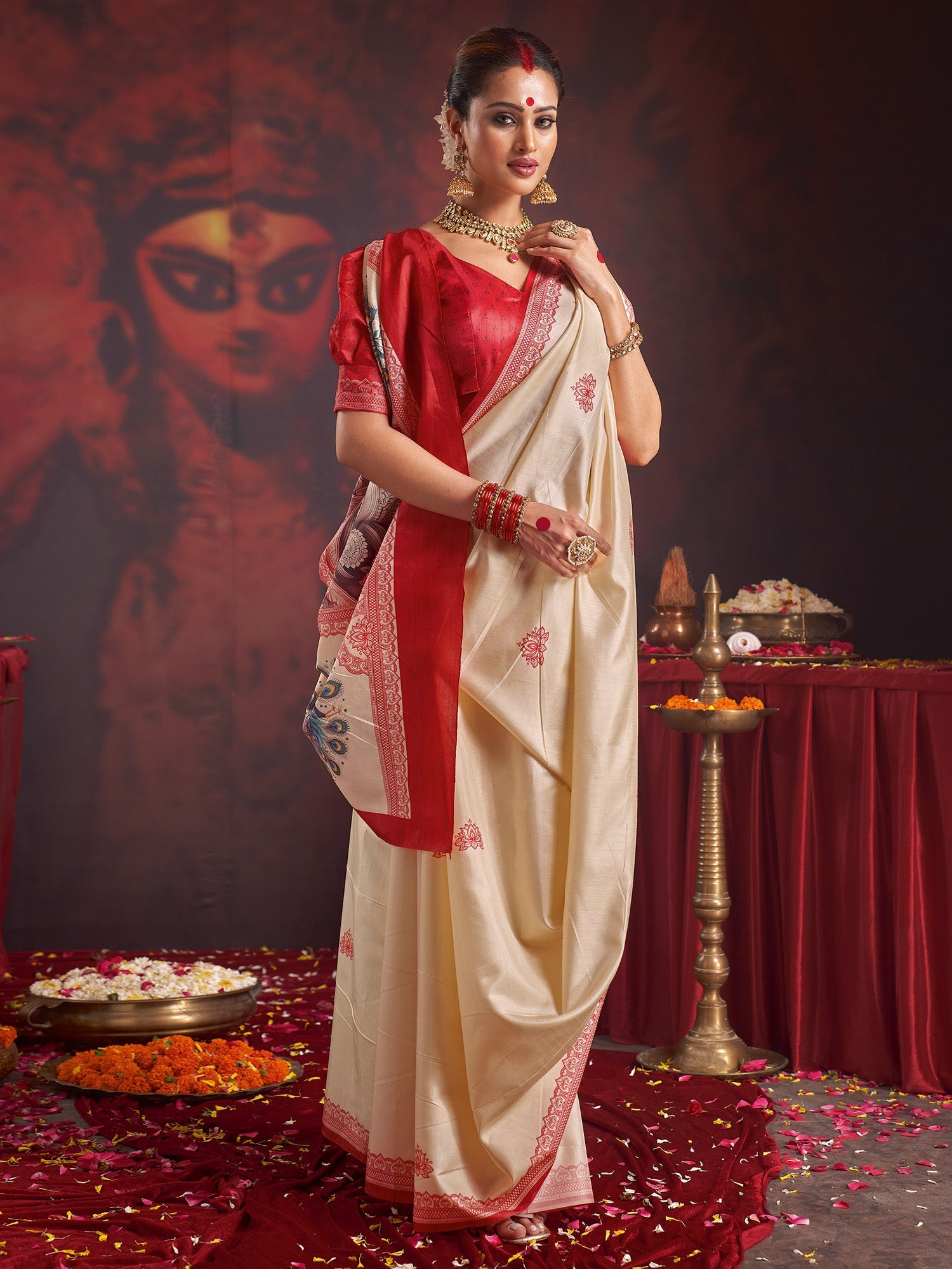 Ivory Pooja Silk Saree - Ressa