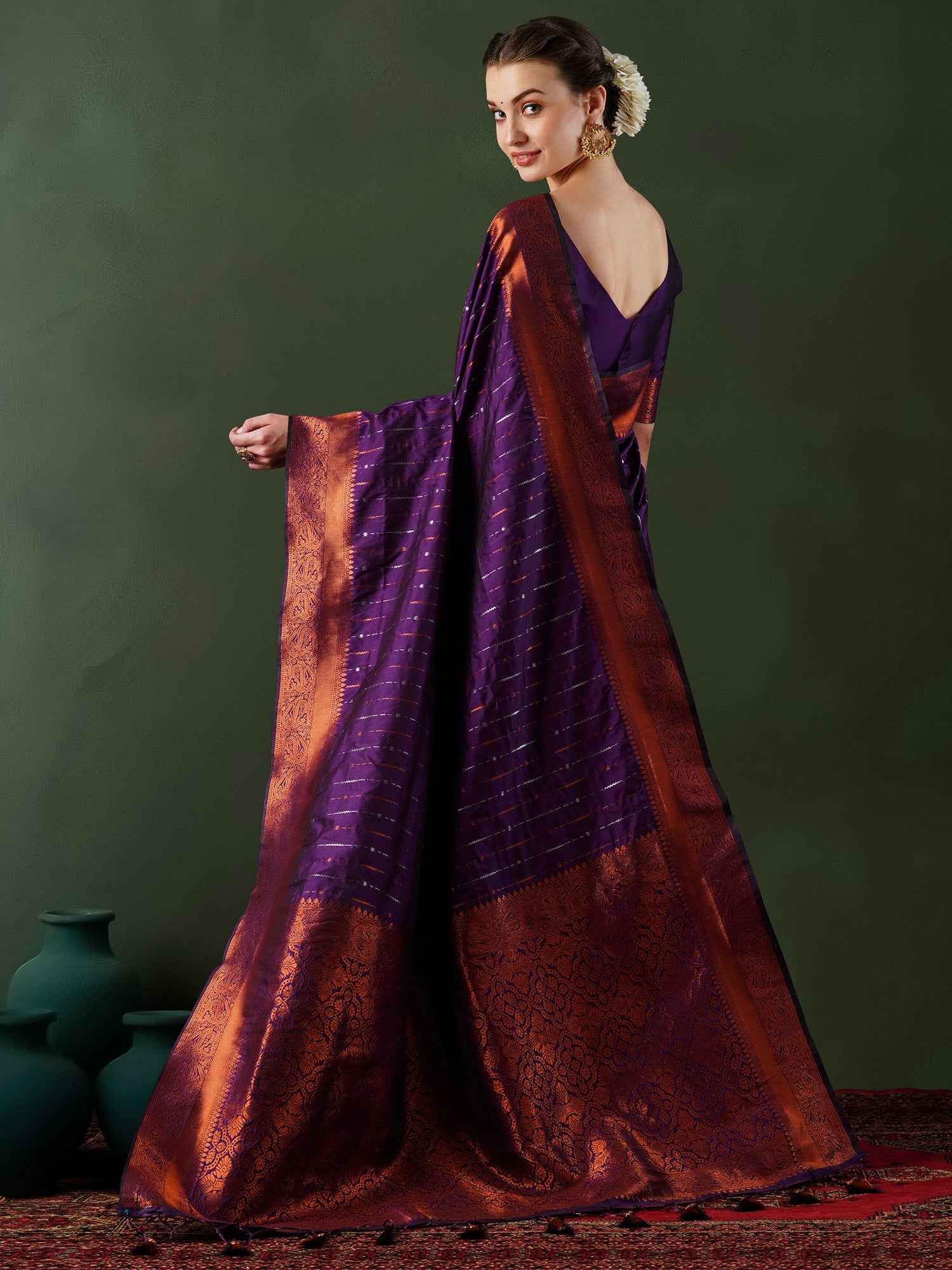 Kanjivaram Silk Saree with Copper Zari Border - Ressa