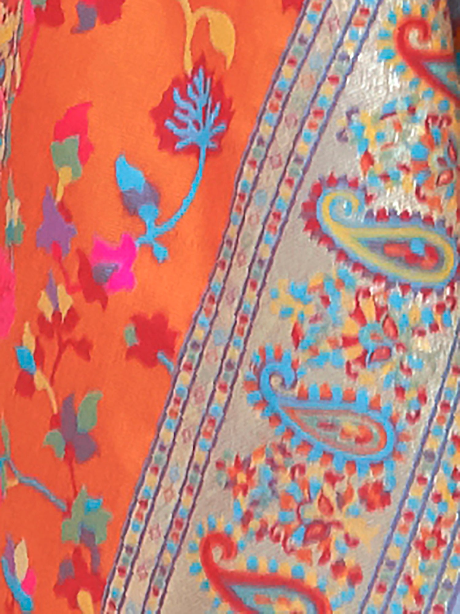 Kashmiri Silk Saree with Flower Motif - Ressa