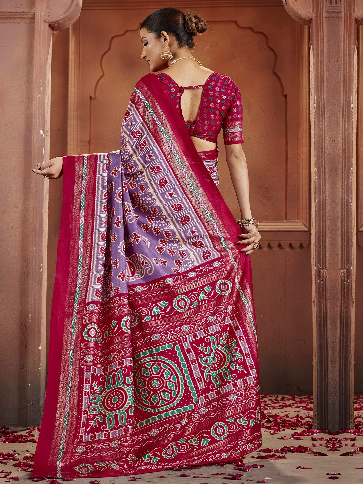Lavender & Magenta Patola Silk Saree with Ikat Weave - Ressa