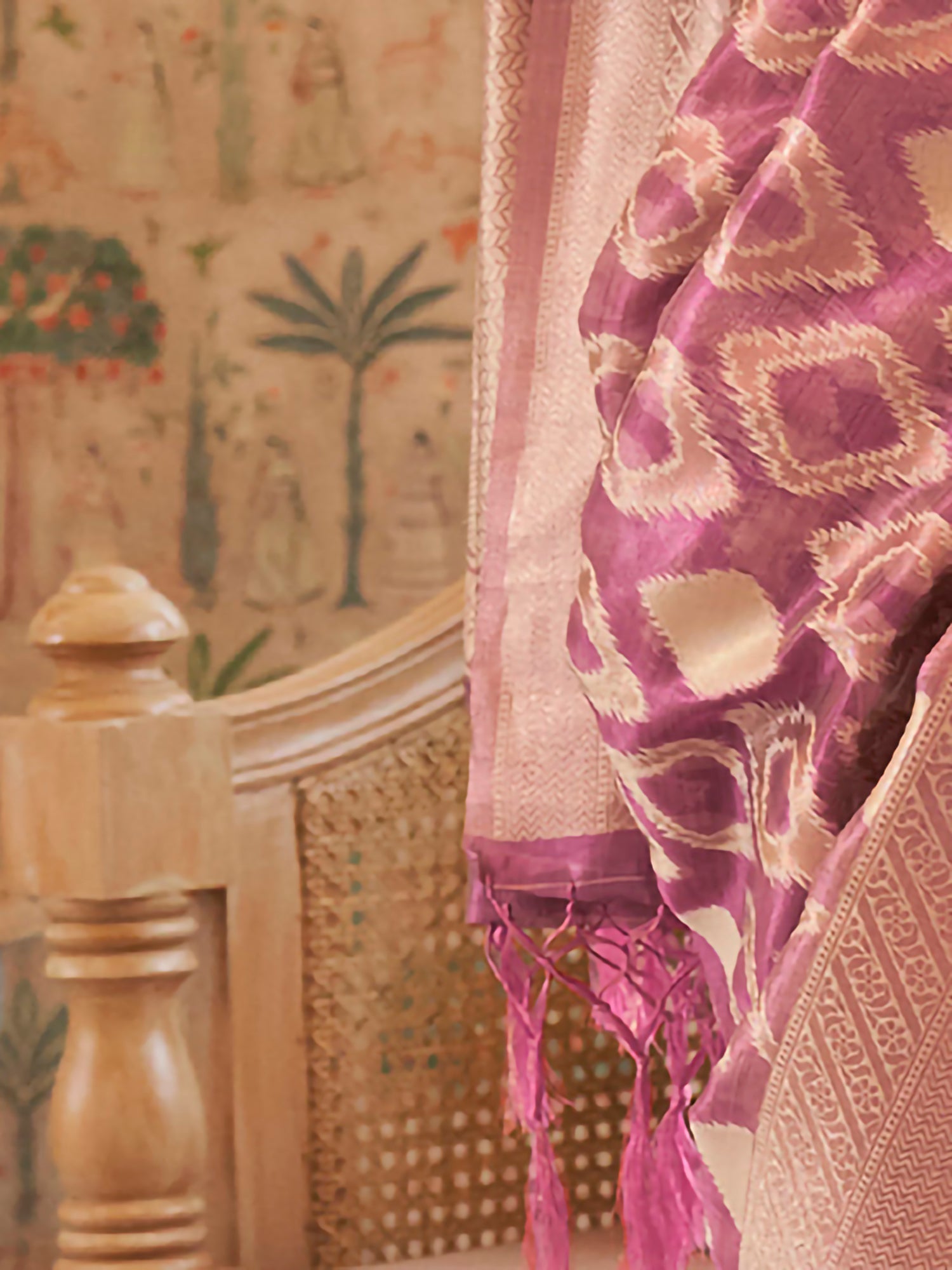 Lavender Purple Patola Silk Pink Undertones Zari Weaving Blouse Saree - Ressa