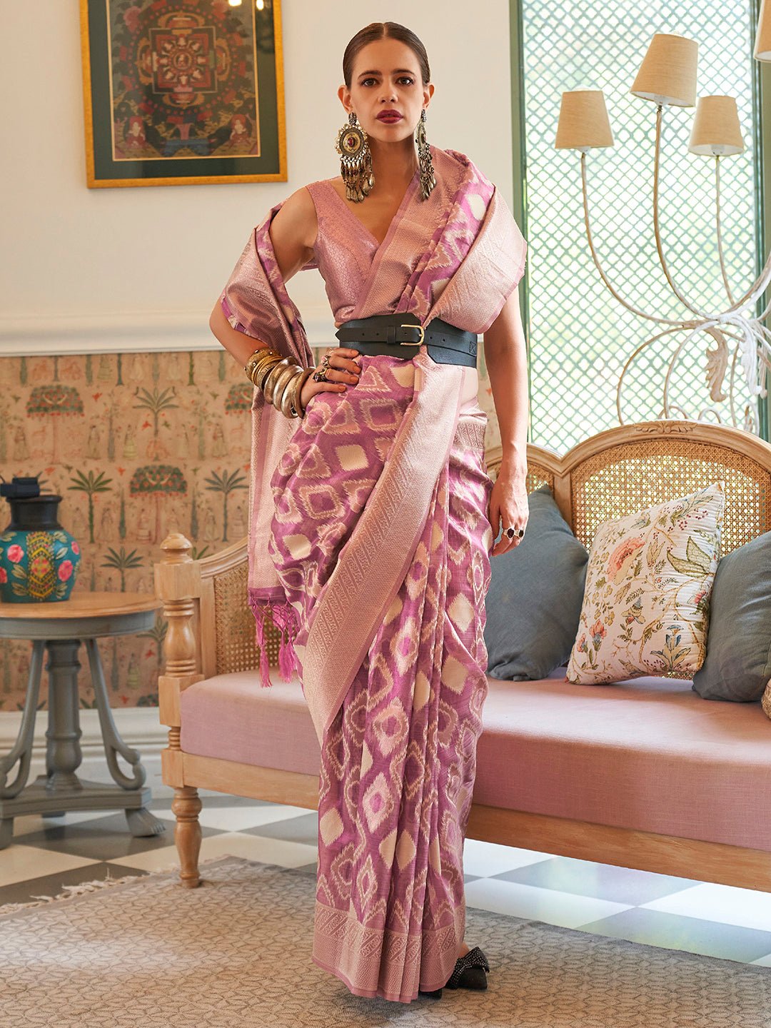 Lavender Purple Patola Silk Pink Undertones Zari Weaving Blouse Saree - Ressa