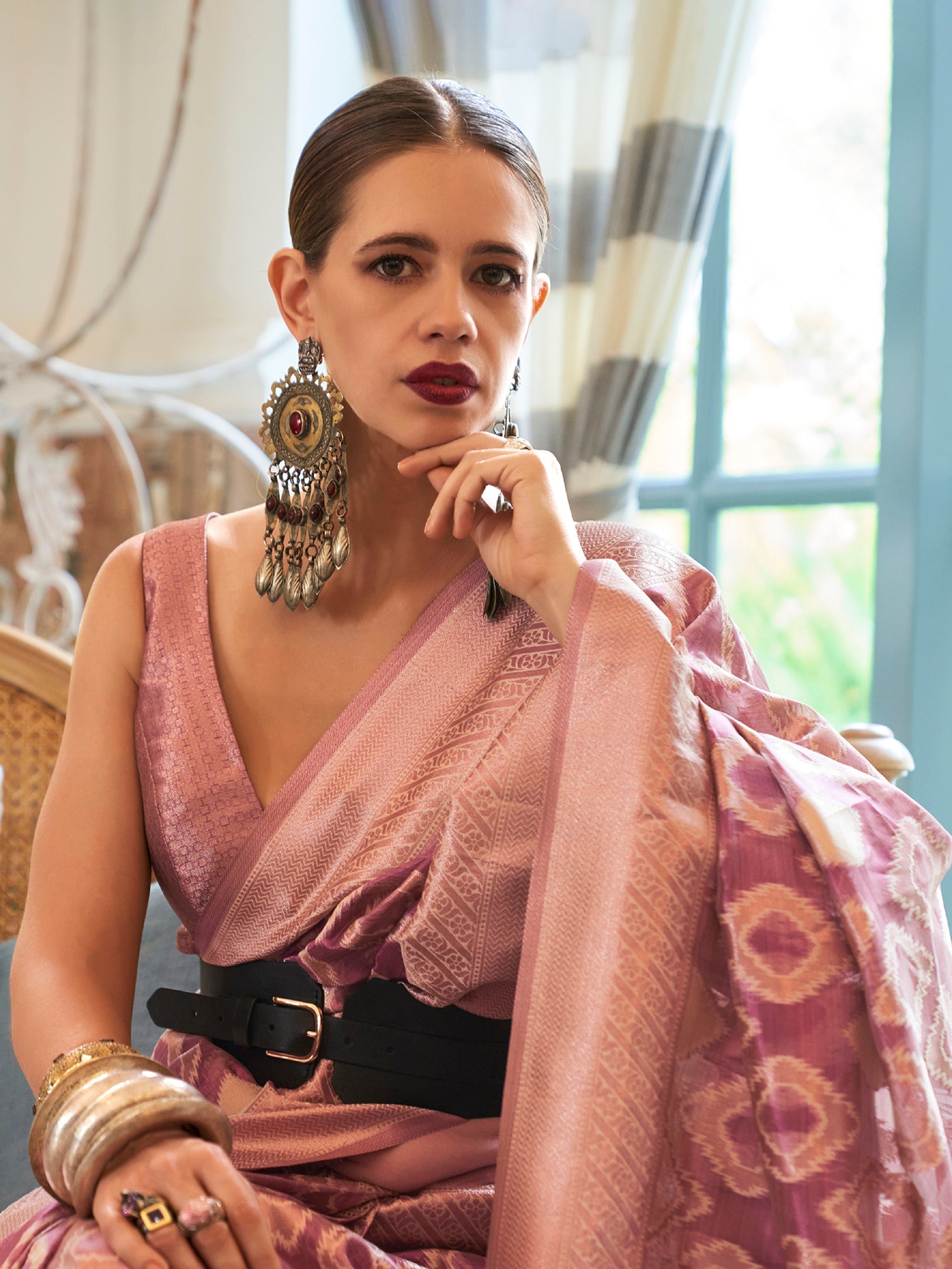 Lavender Purple Patola Silk Pink Undertones Zari Weaving Blouse Saree - Ressa