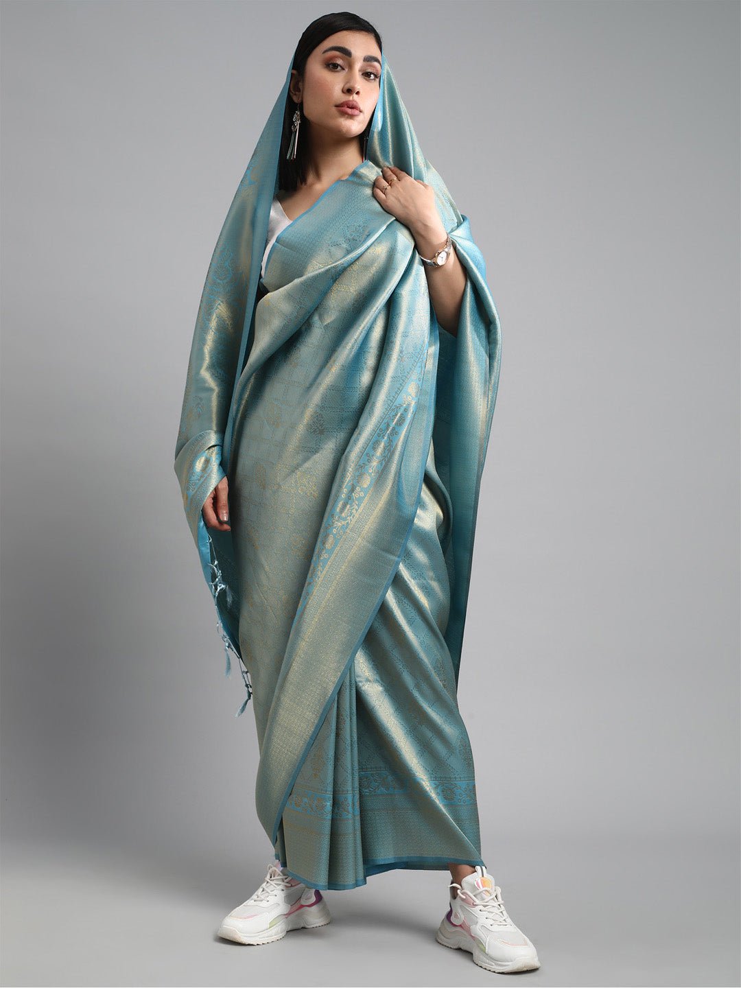 Light Blue Silk Blend Kanjeevaram Saree - Ressa
