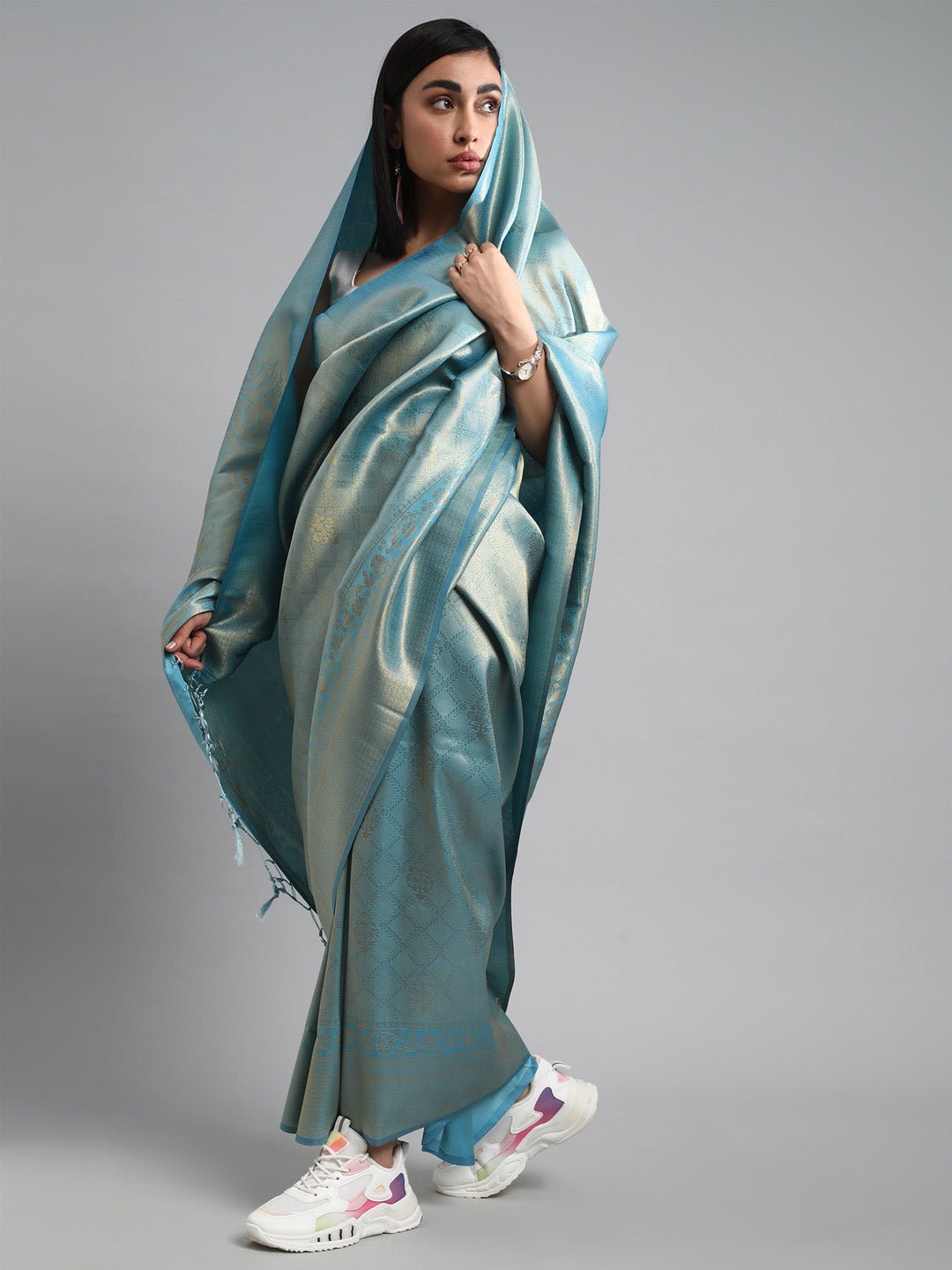 Light Blue Silk Blend Kanjeevaram Saree - Ressa