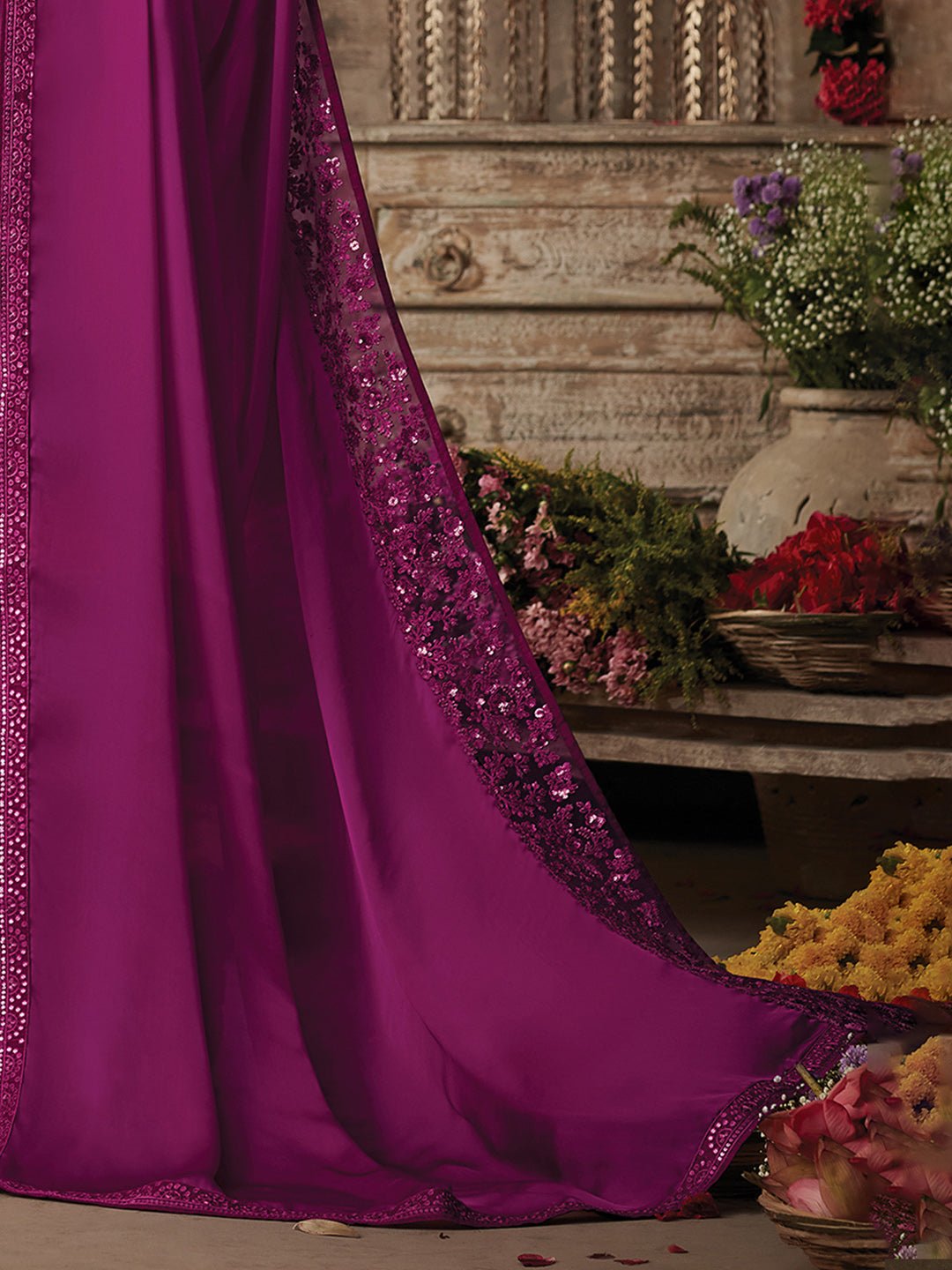 Magenta crape Designer Border saree - Ressa