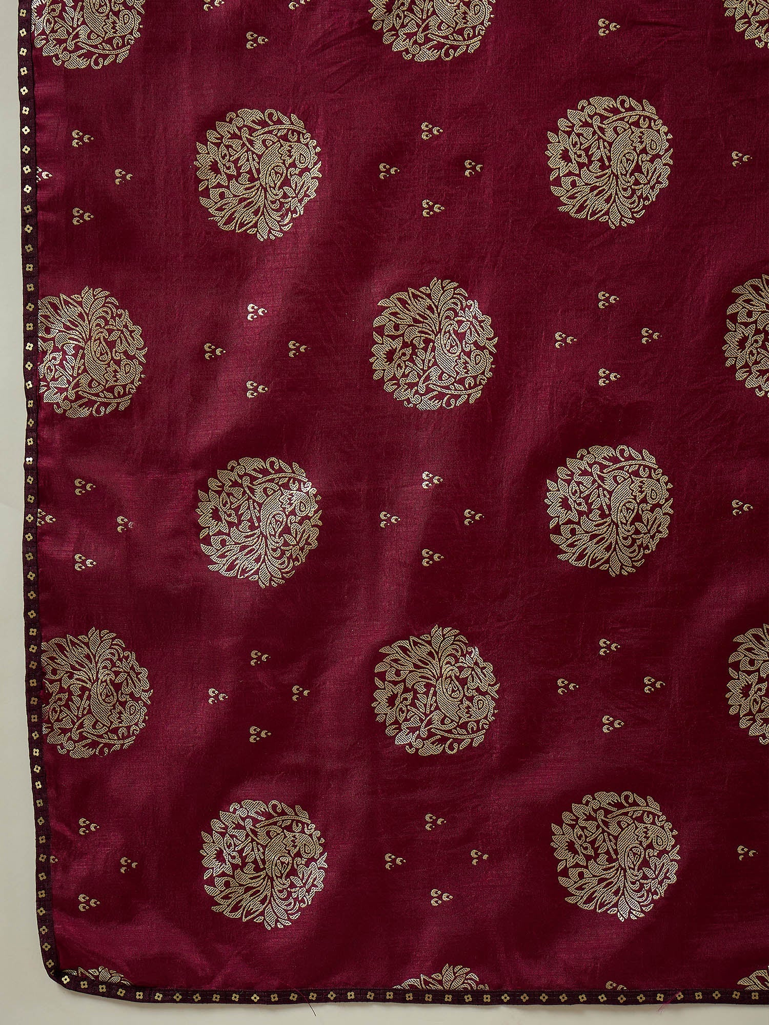 Magenta Silk Blend Traditional Woven Saree - Ressa