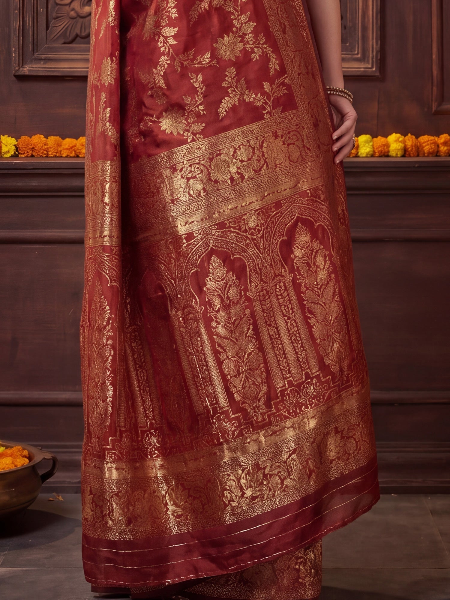 Maroon Banarasi Silk Golden Zari Weaving Saree - Ressa