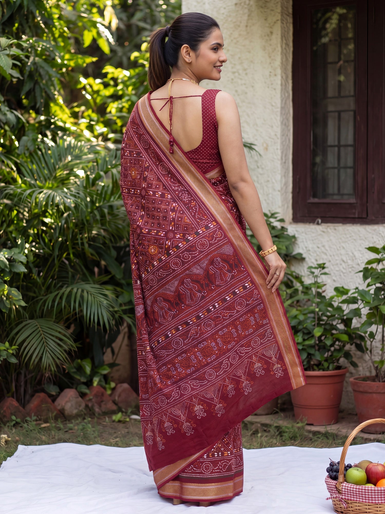 Maroon Bandhani Print Saree - Ressa