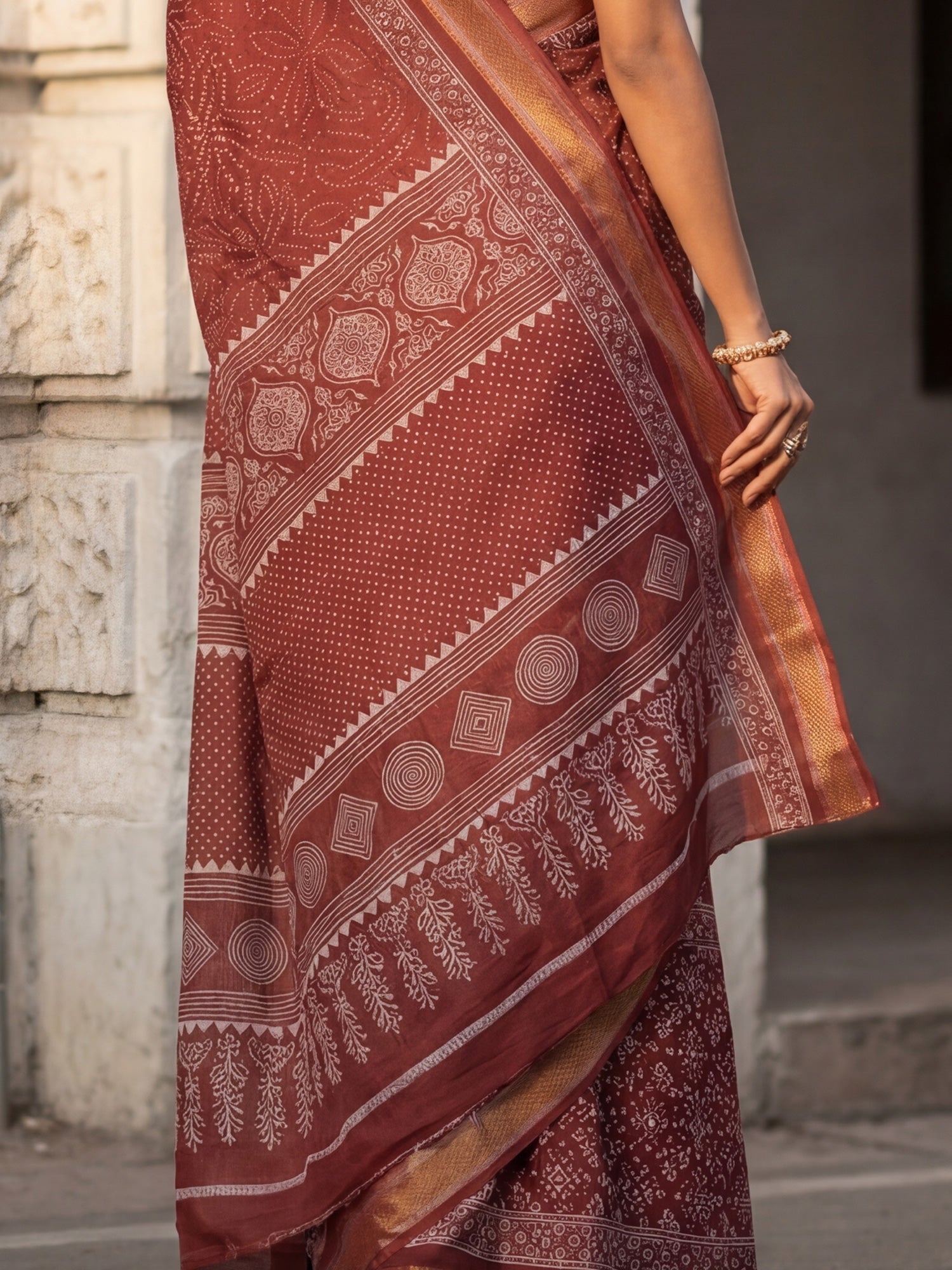 Maroon Cotton Blend Printed Saree - Ressa