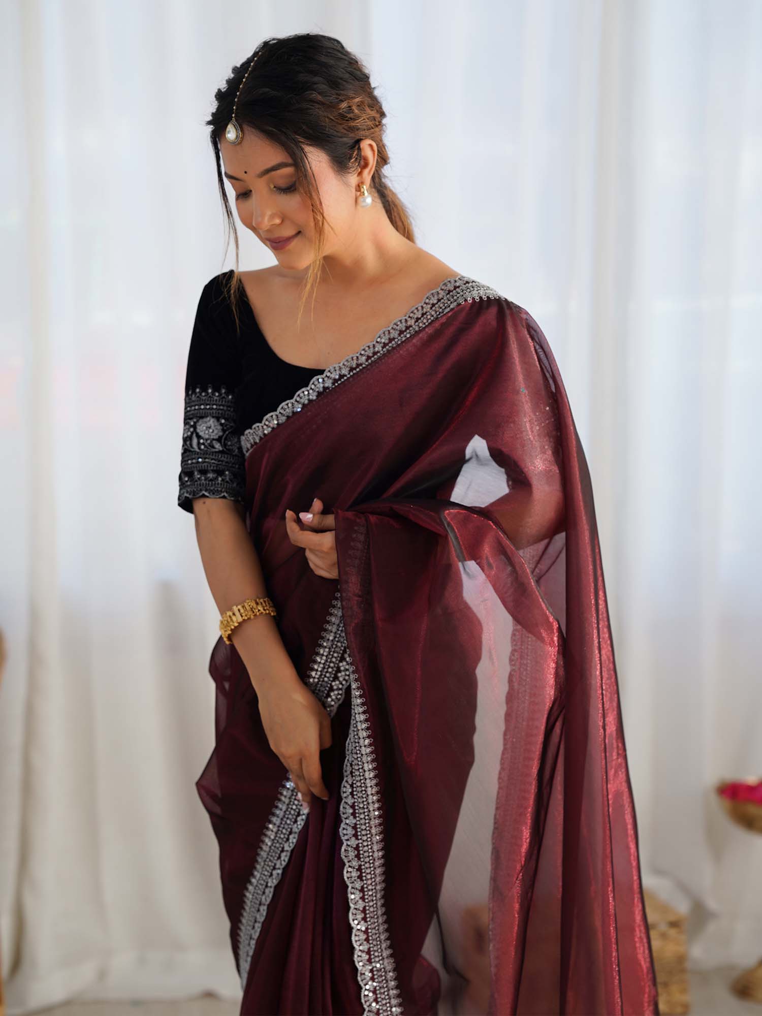 Maroon Solid Organza Scalloped Border Saree - Ressa