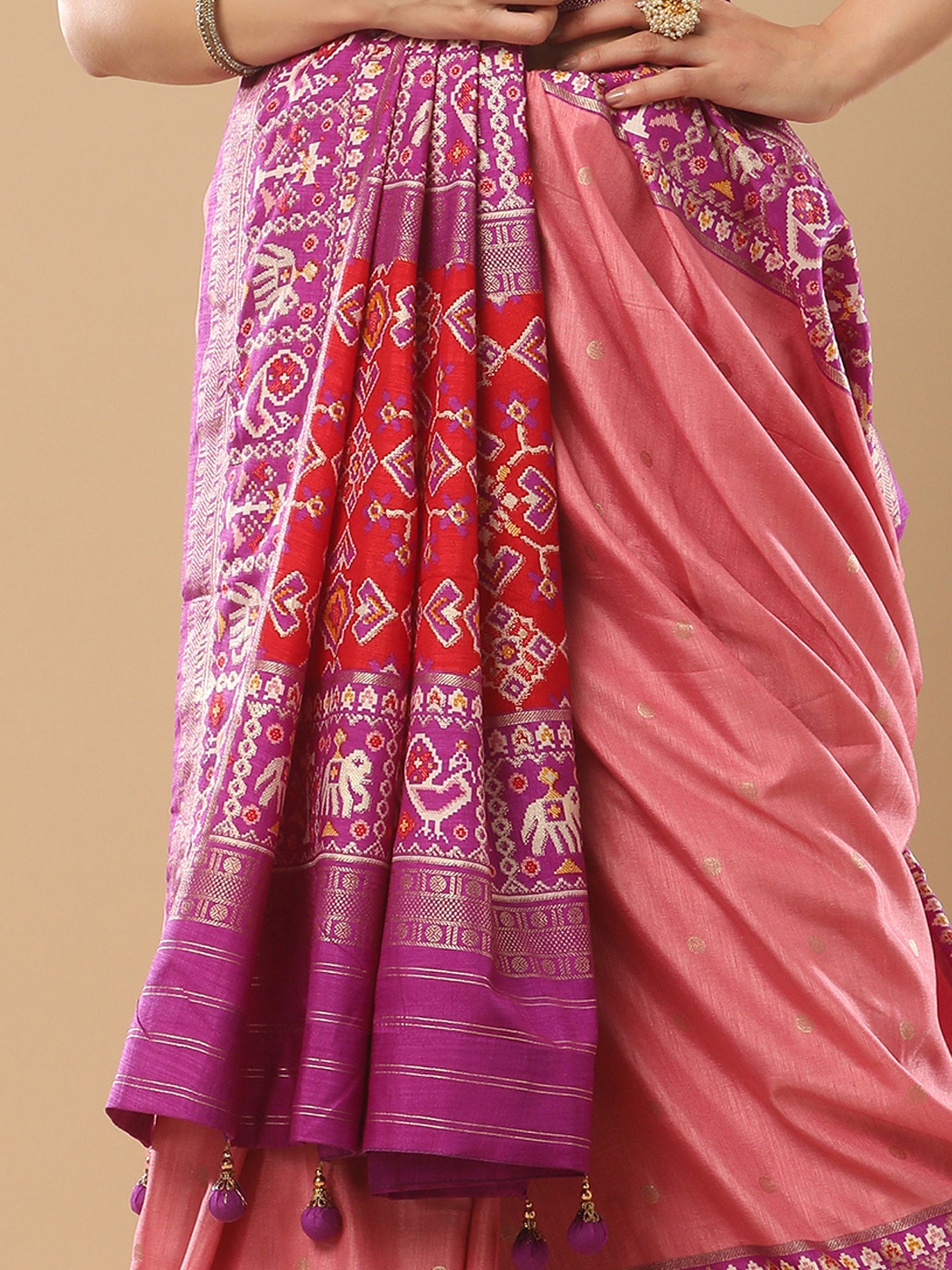 Mauve Silk Blend Patola Ethnic Motifs Zari Woven Design Pink Blouse Saree - Ressa