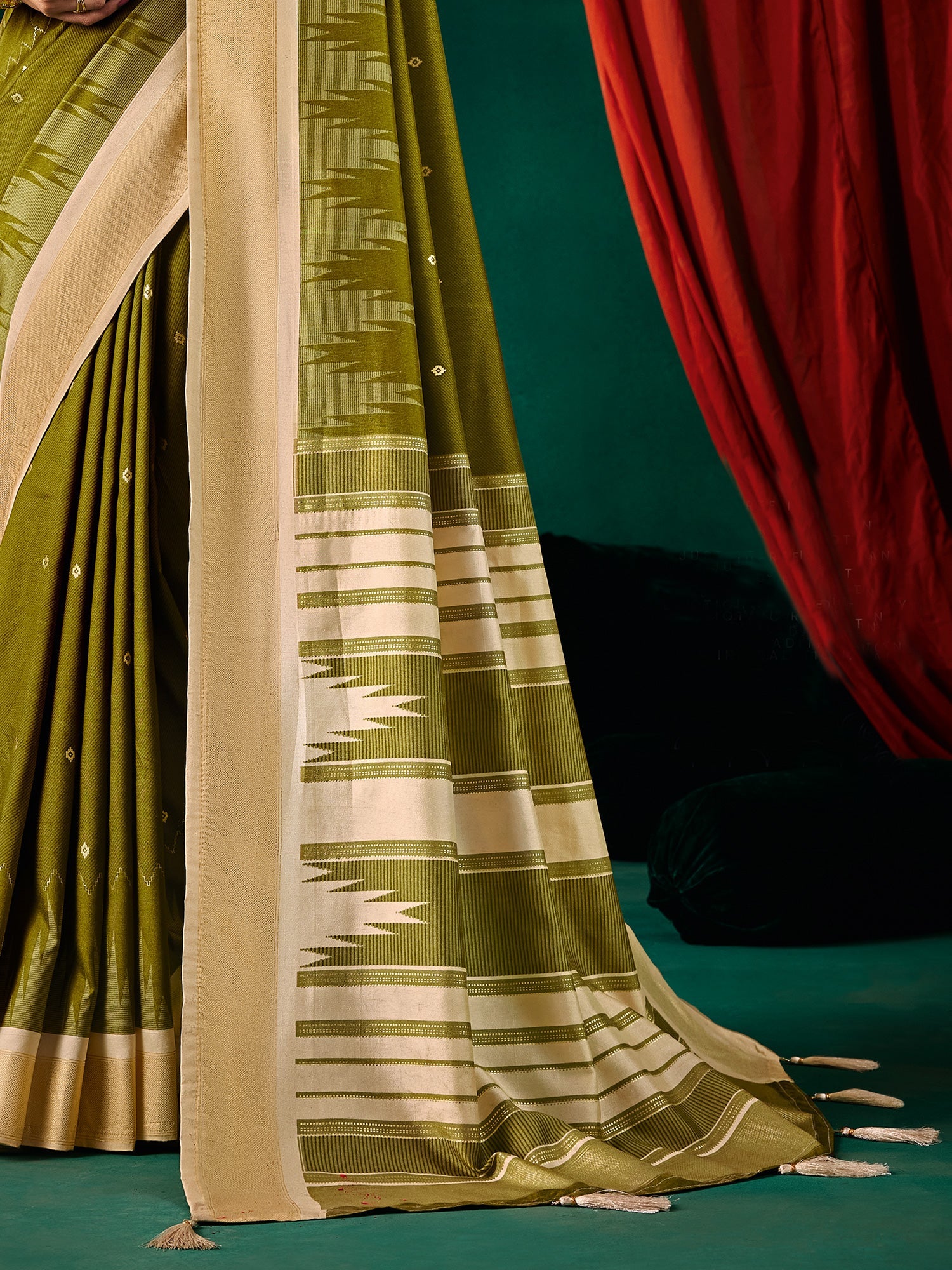 Mehndi Green Ikkat Silk Saree with Cream Zari Border - Ressa