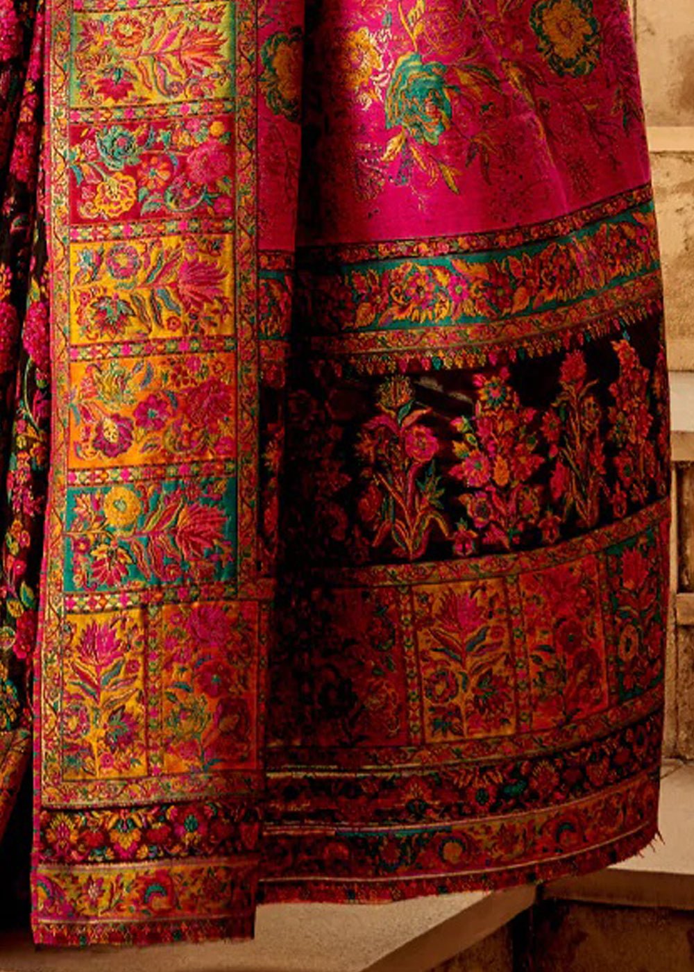 Multi-Color Silk Blend Patola Print saree - Ressa