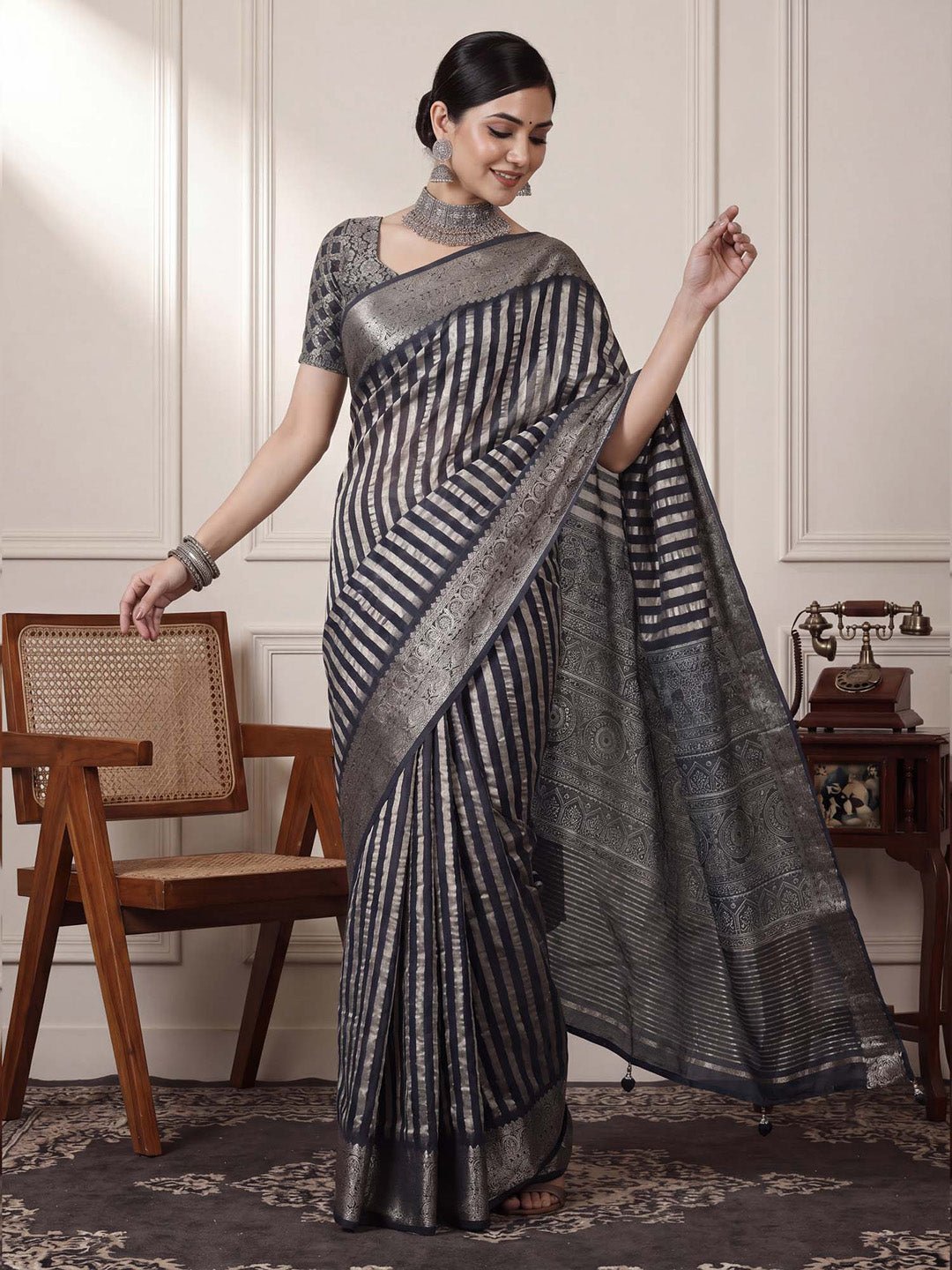 Navy blue viscose saree with digital print - Ressa