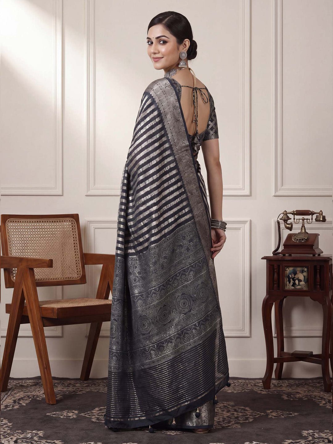 Navy blue viscose saree with digital print - Ressa