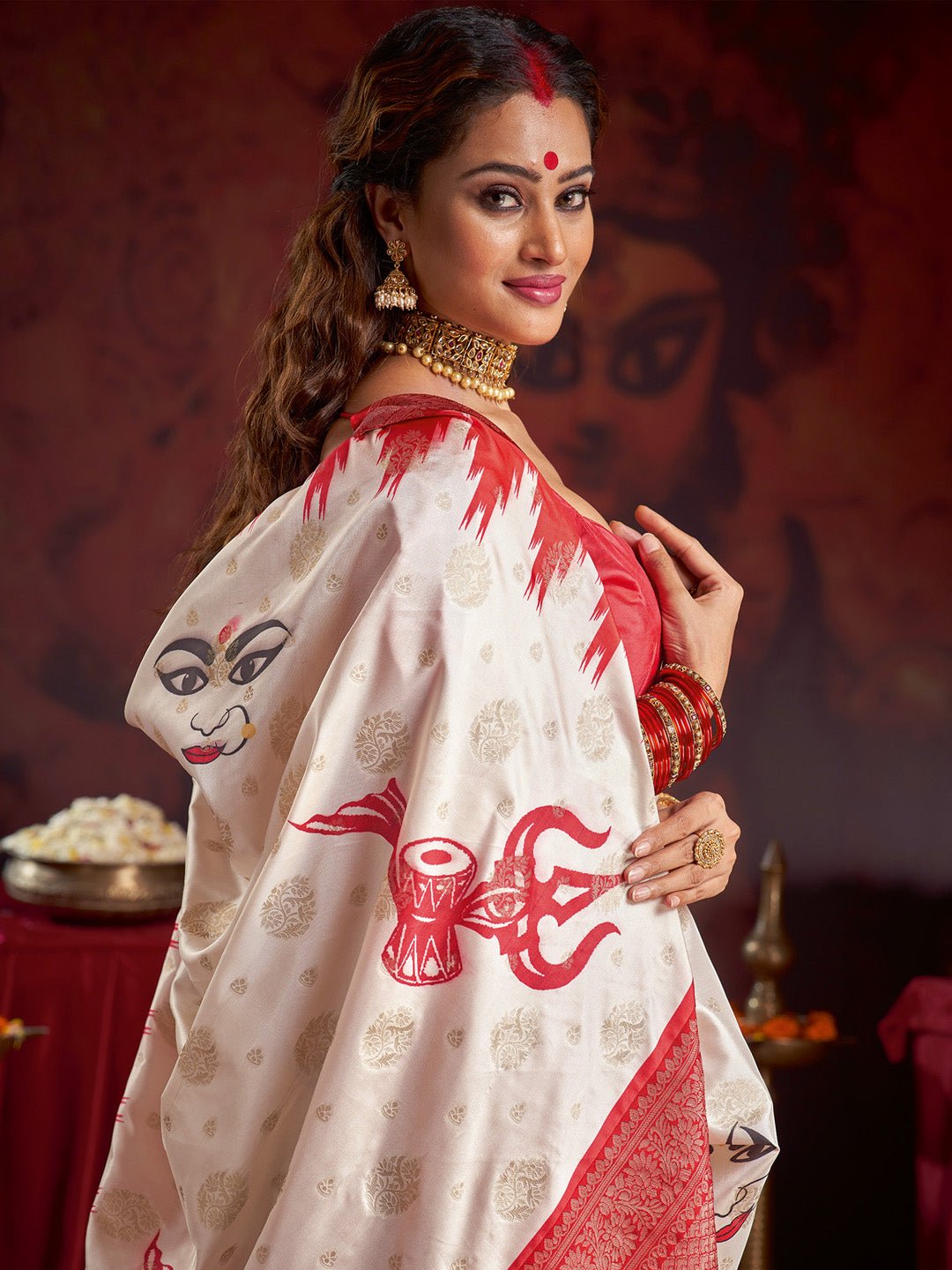 Off-White &amp; Red Silk Blend Heritage Banarasi Style Zari Woven Saree - Ressa