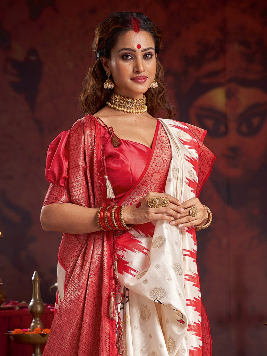 Off-White &amp; Red Silk Blend Heritage Banarasi Style Zari Woven Saree - Ressa