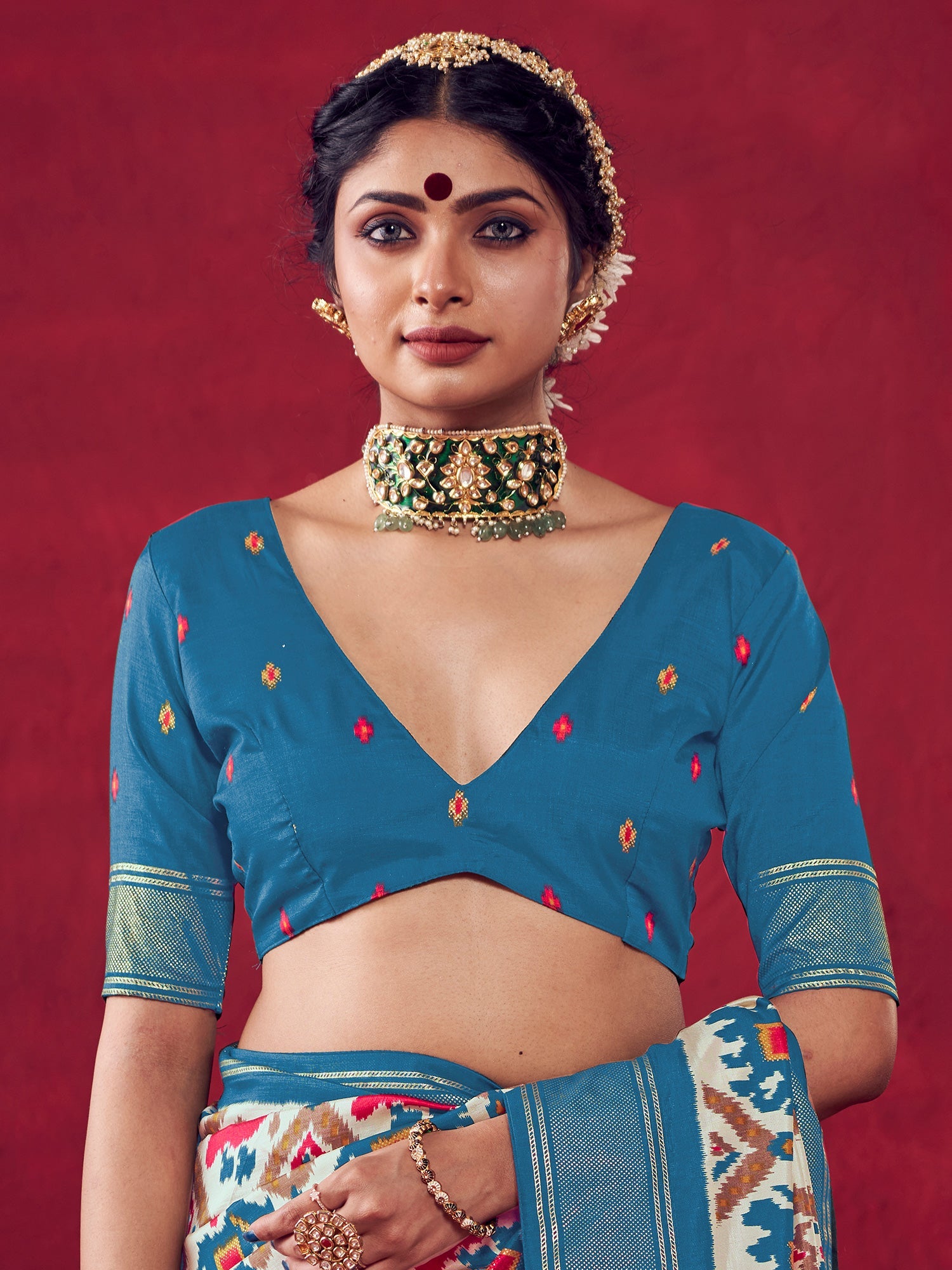 Off-White &amp; Teal Blue Patola Ikat Woven Silk Blend Saree - Ressa