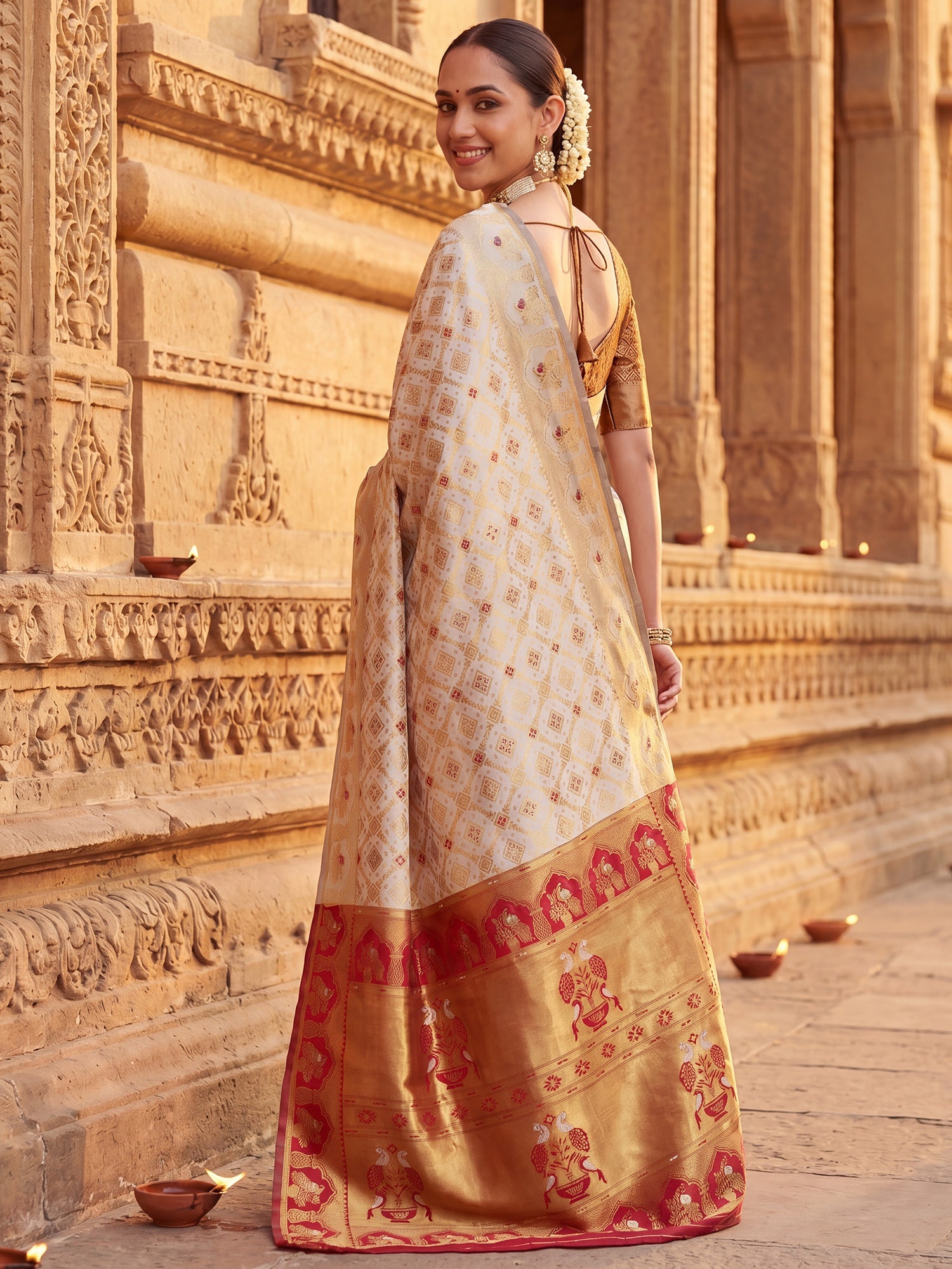 Off-White Banarasi Silk Heritage Zari Weave Saree - Ressa
