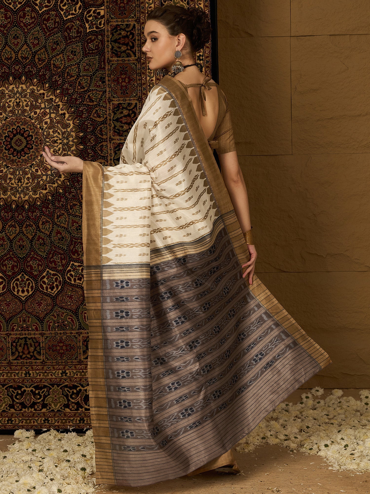 Off White Bhagalpuri Silk Ikkat Printed Saree - Ressa